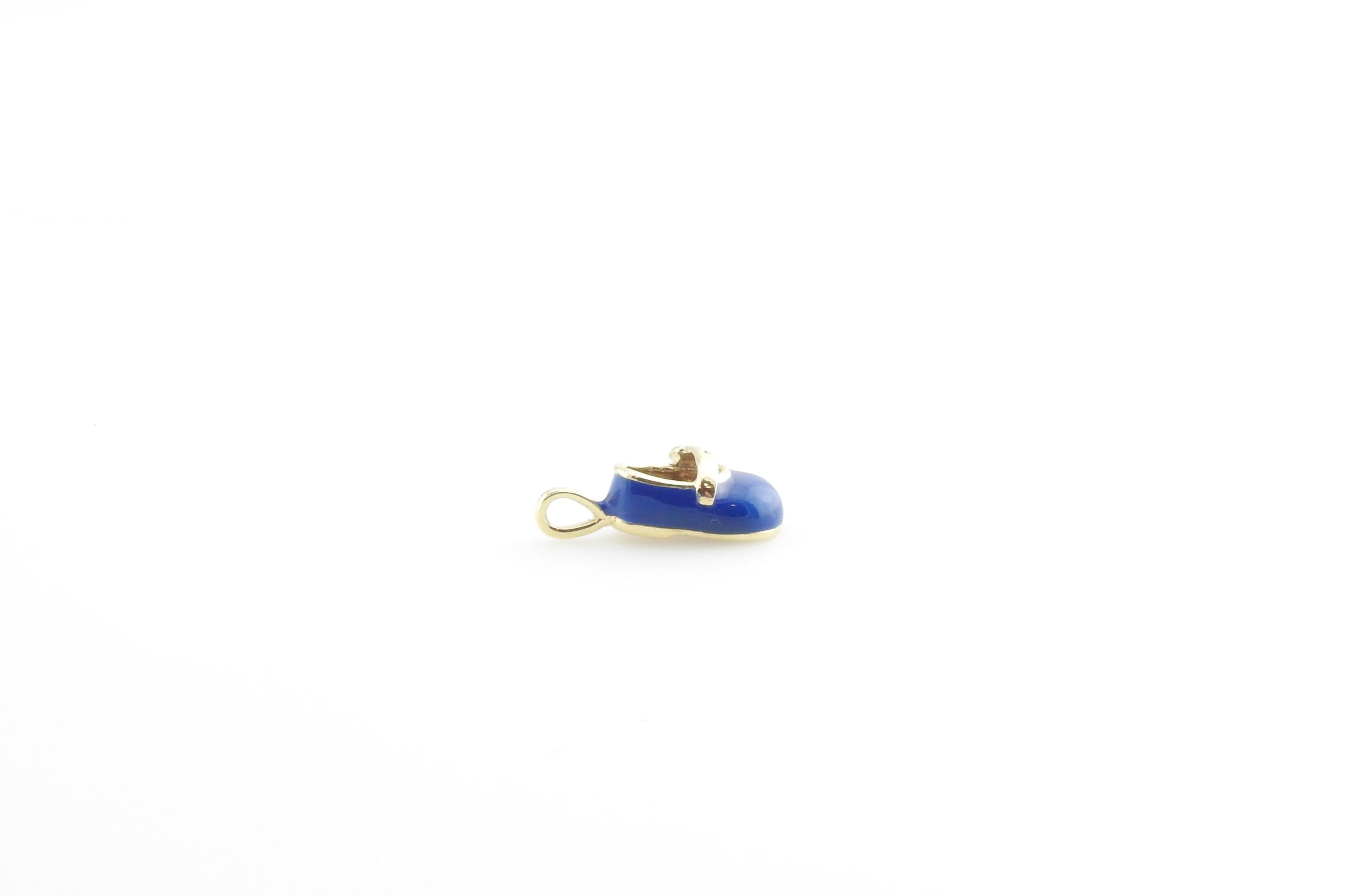 10 Karat Yellow Gold and Blue Enamel Baby Shoe Charm In Good Condition In Washington Depot, CT