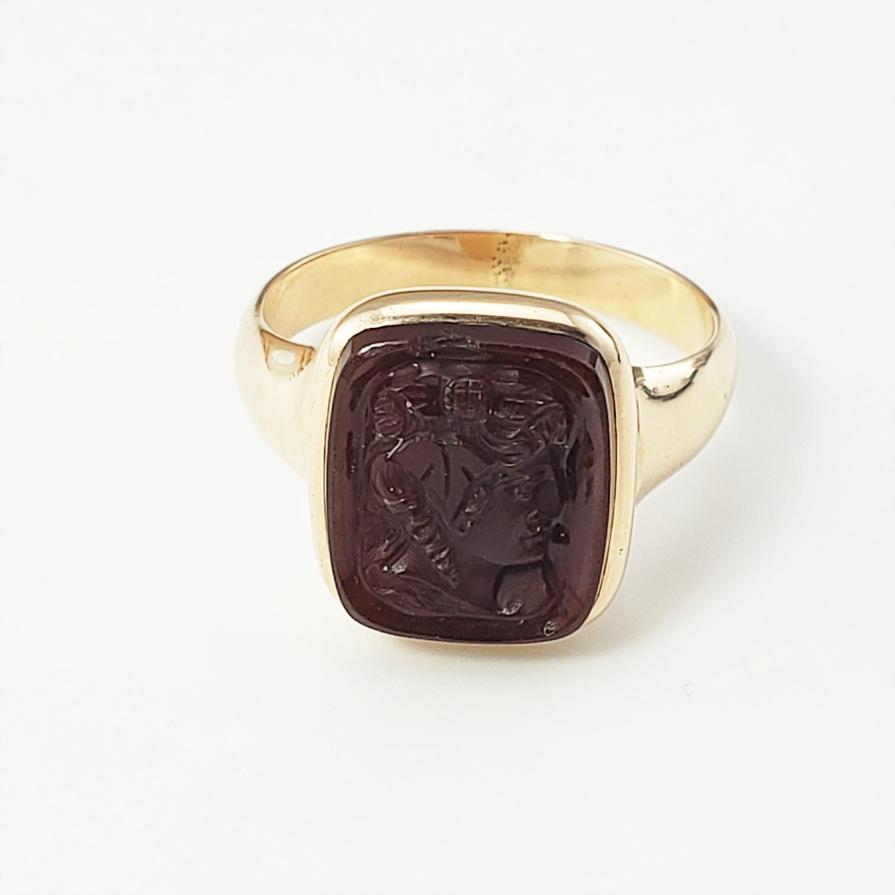 10 Karat Yellow Gold Carved Carnelian Ring Size 6-

This elegant ring features a carved carnelian stone  set in classic 10K yellow gold.  Top of ring measures 12 mm x 11 mm.  Shank: 3 mm.

Size:  6

Weight:  2.3 dwt. /  3.7 gr.

Stamped: 10K

Very