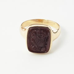10 Karat Yellow Gold and Carved Carnelian Ring