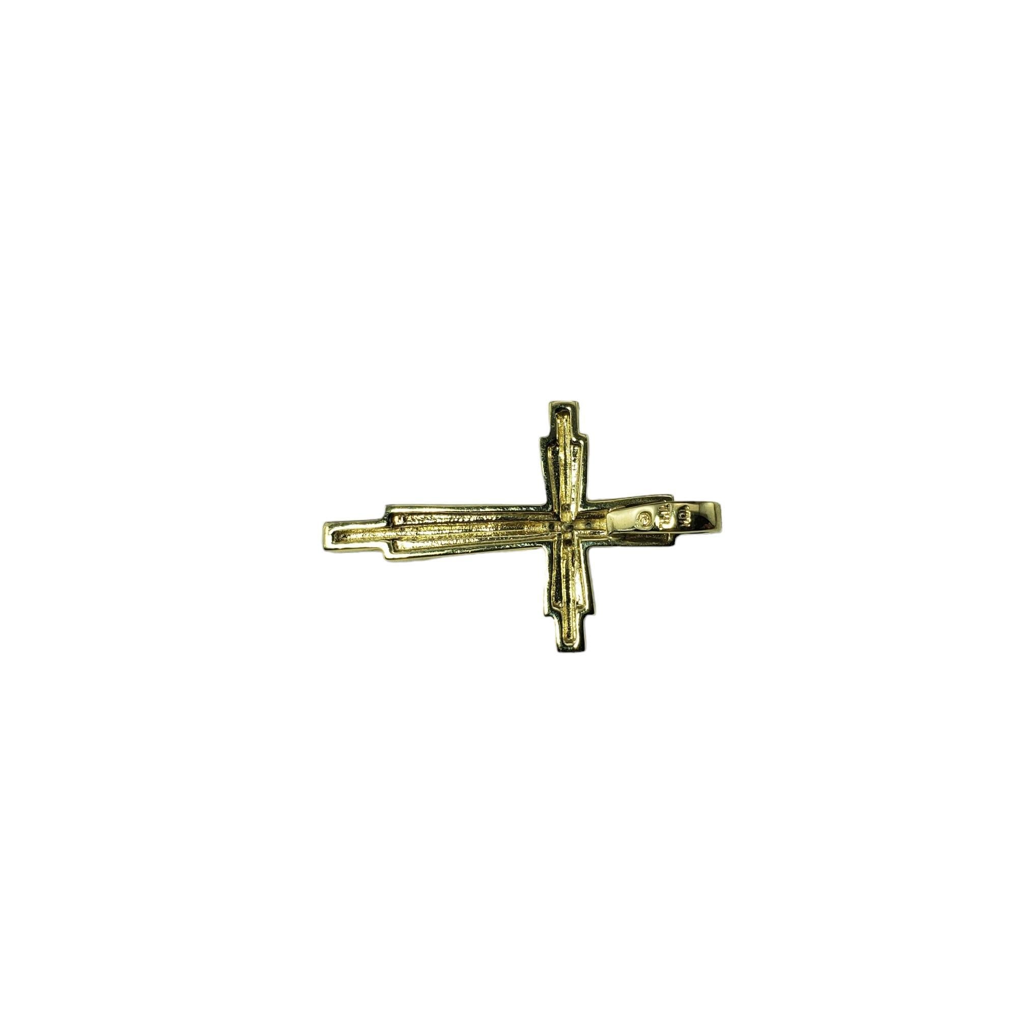 Pendentif croix en or jaune 10 carats et diamant n° 16031 Bon état - En vente à Washington Depot, CT