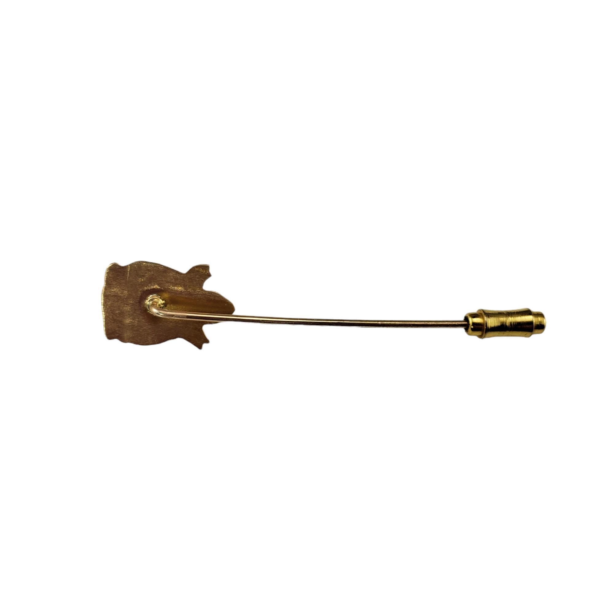 10 Karat Yellow Gold and Diamond Lion Head Stick Pin #18363 In Good Condition For Sale In Washington Depot, CT