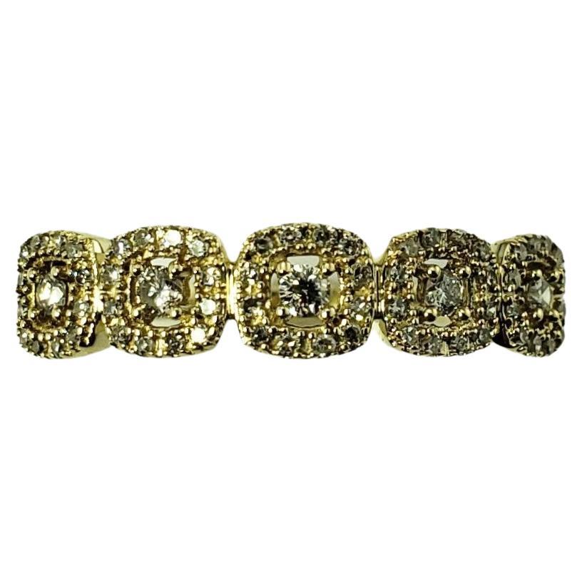 10 Karat Yellow Gold and Diamond Ring For Sale