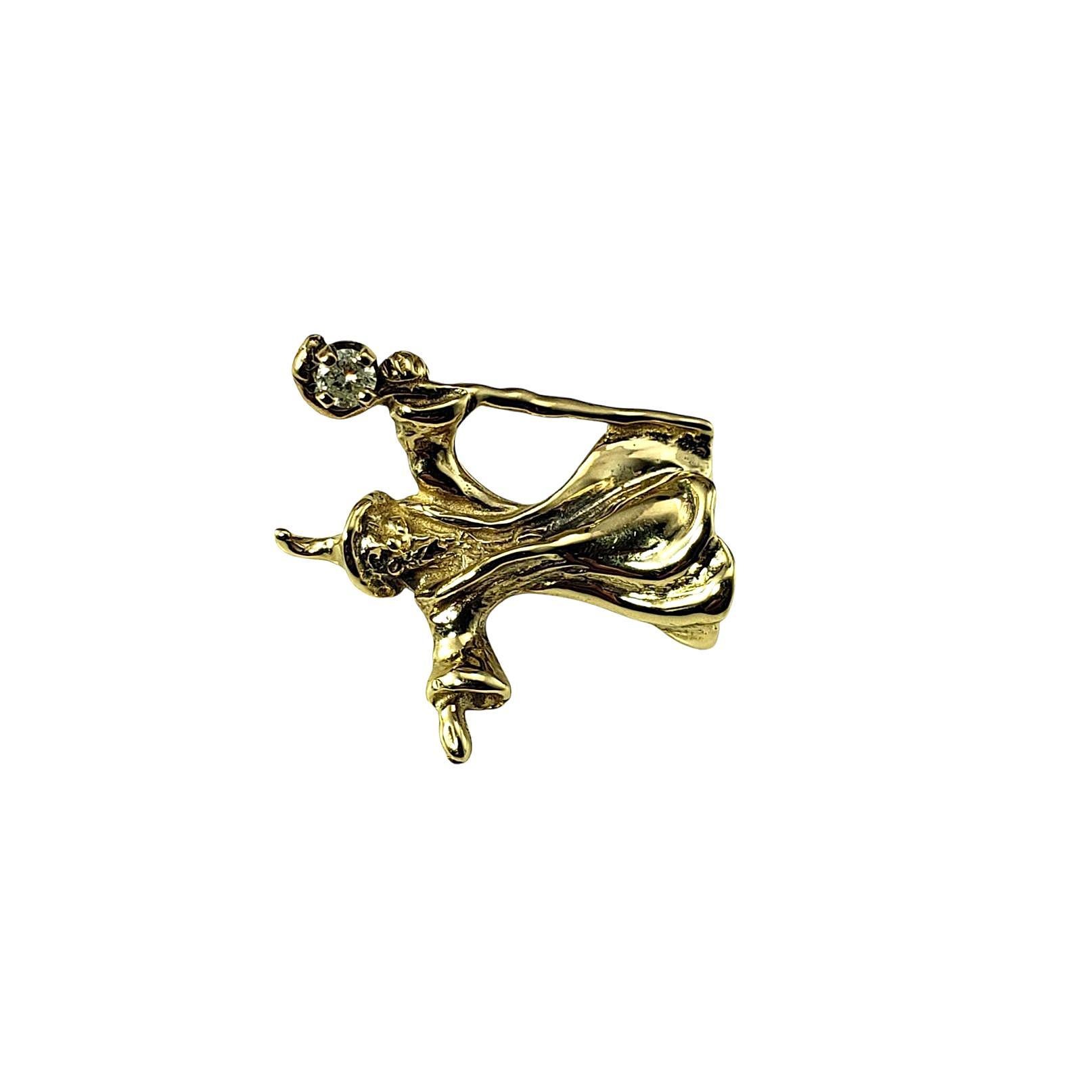 10 Karat Yellow Gold and Diamond Wizard Charm

This finely detailed 10K yellow gold charm features a robed wizard holding a staff set with a sparkling diamond on top-perfect for fantasy lovers or anyone drawn to the mysterious and