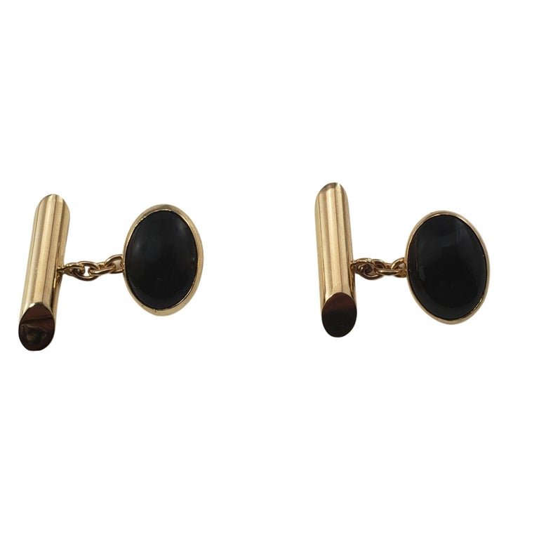 Cabochon 10 Karat Yellow Gold and Onyx Cufflinks For Sale