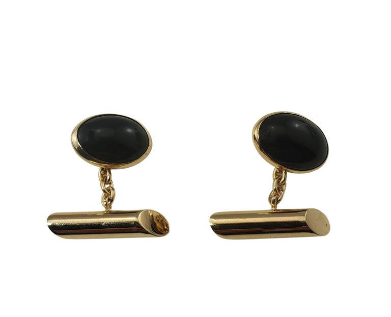 10 Karat Yellow Gold and Onyx Cufflinks In Good Condition For Sale In Washington Depot, CT