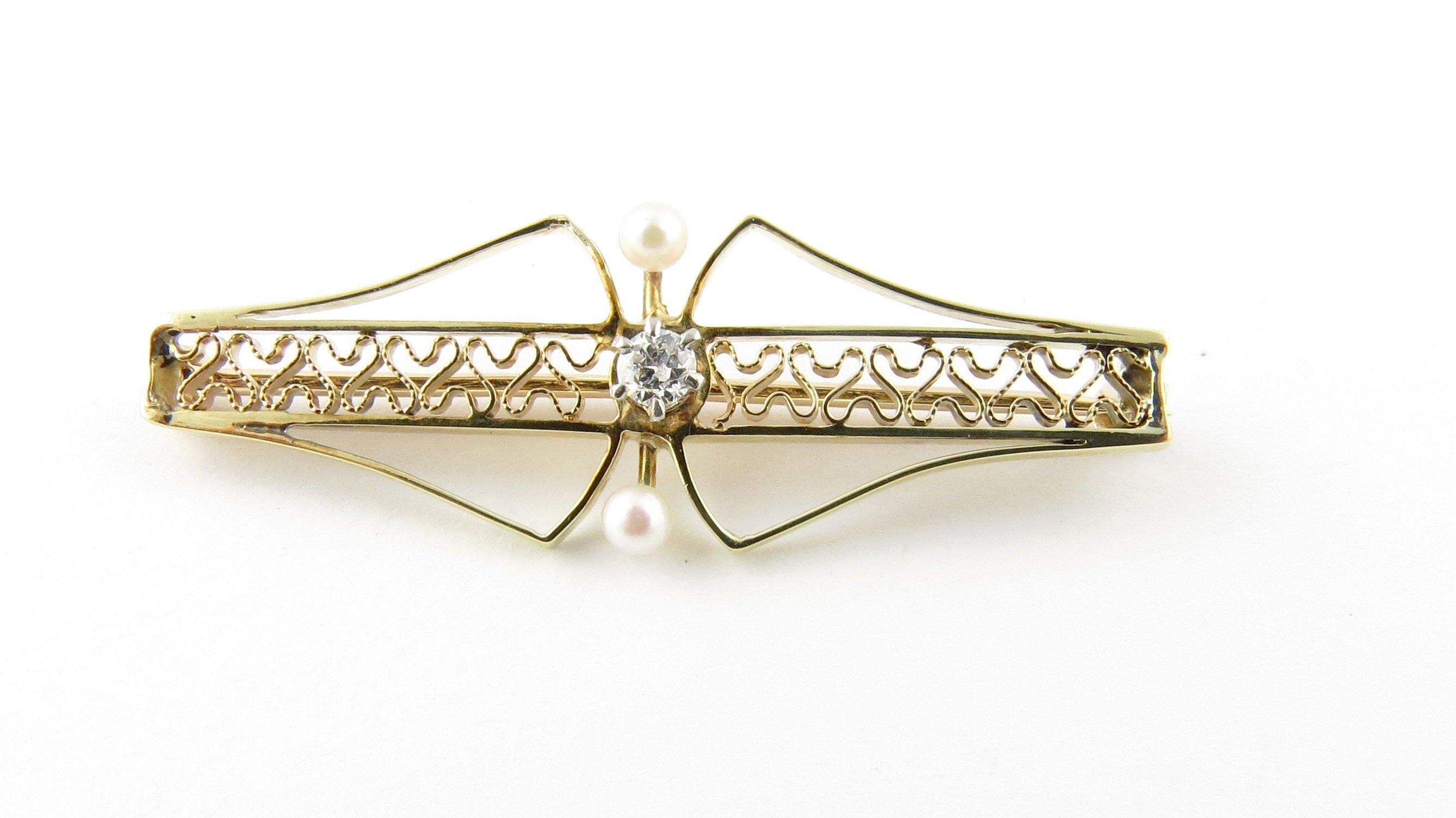 Round Cut 10 Karat Yellow Gold and Pearl Brooch or Pendant