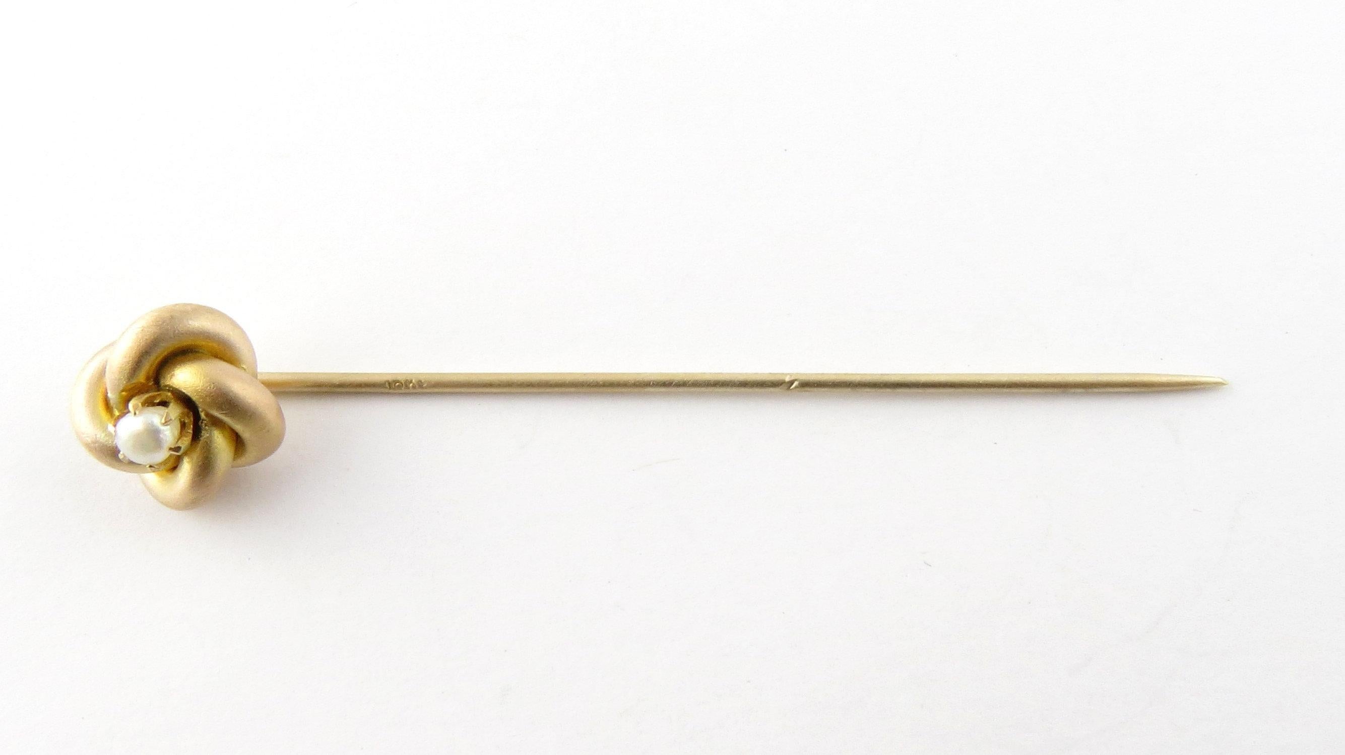 10 Karat Yellow Gold and Seed Pearl Stick Pin In Good Condition In Washington Depot, CT