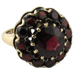 10 Karat Yellow Gold and Synthetic Garnet Ring Floral Design