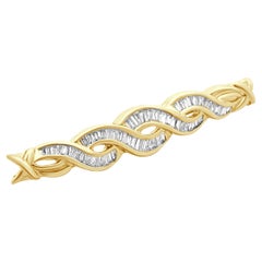 Ciondolo a nastro in oro giallo 10 carati con diamante taglio baguette