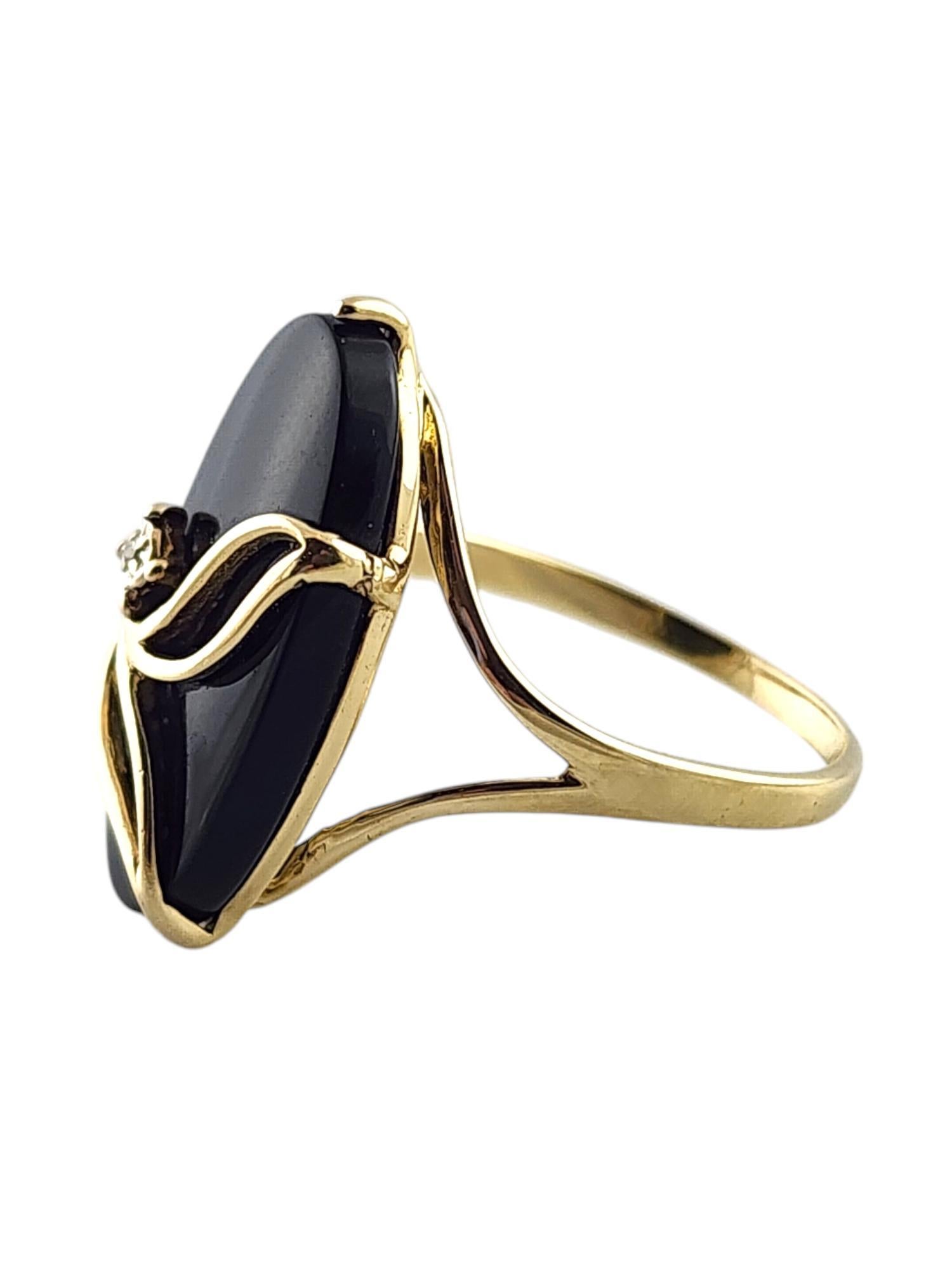 10 Karat Yellow Gold Black Onyx and Diamond Ring Size 7

This beautiful black ring features a stunning black onyx stone set in 10K yellow gold with one sparkling single cut diamond!

Approximate total diamond weight: .01 cts

Diamond color: