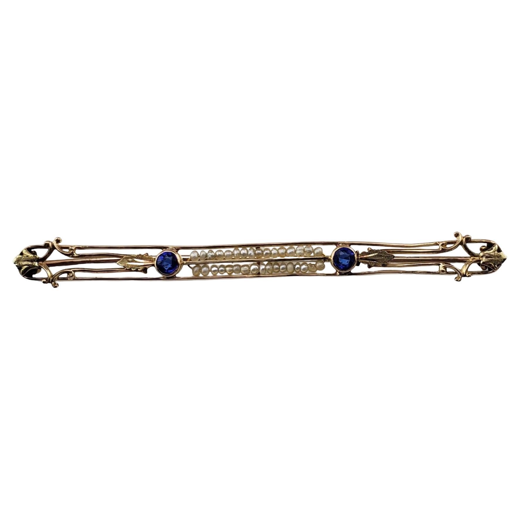 10 Karat Yellow Gold Blue Glass and Seed Pearl Pin #16034 For Sale