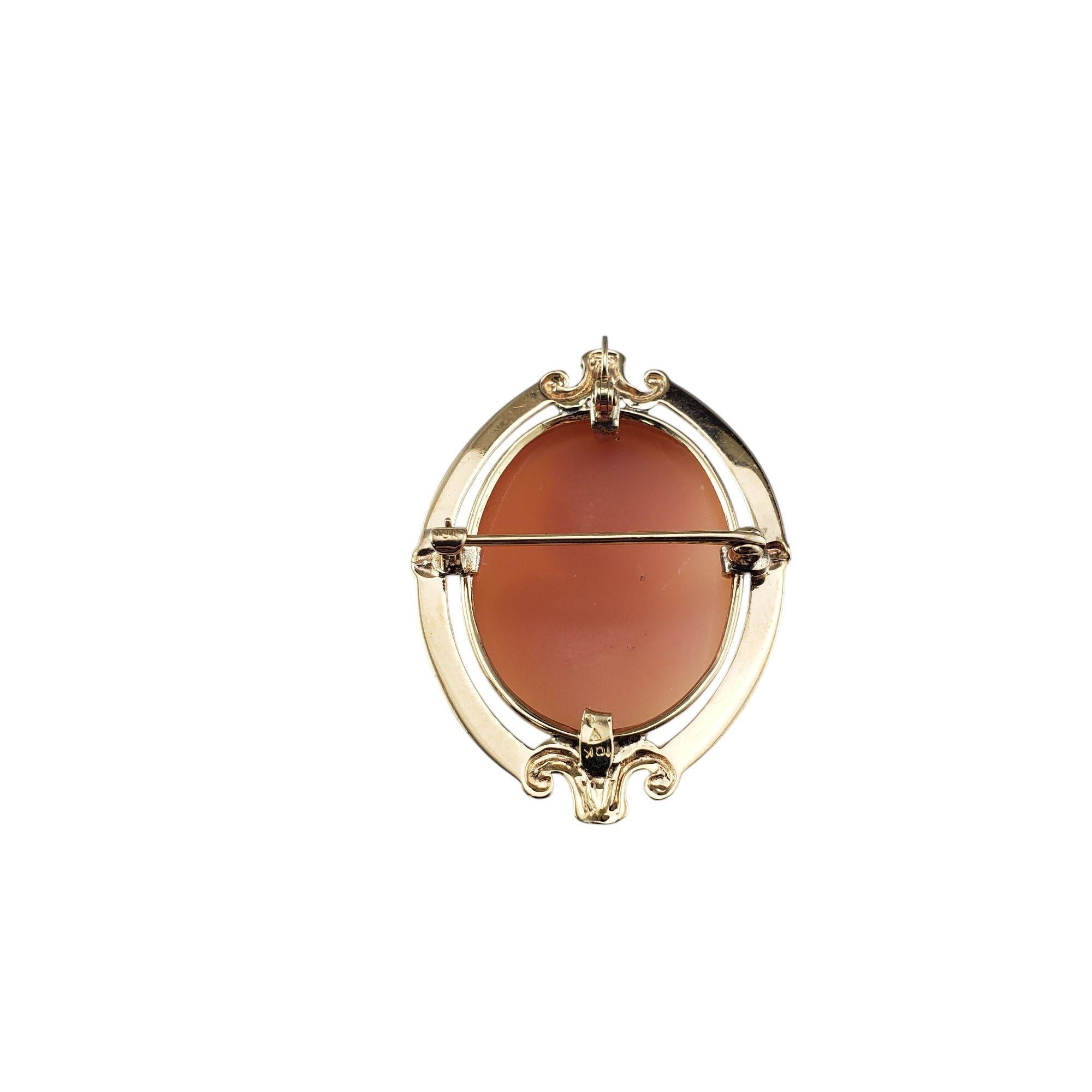 10 Karat Yellow Gold Cameo Brooch/Pendant #21233 In Good Condition For Sale In Washington Depot, CT