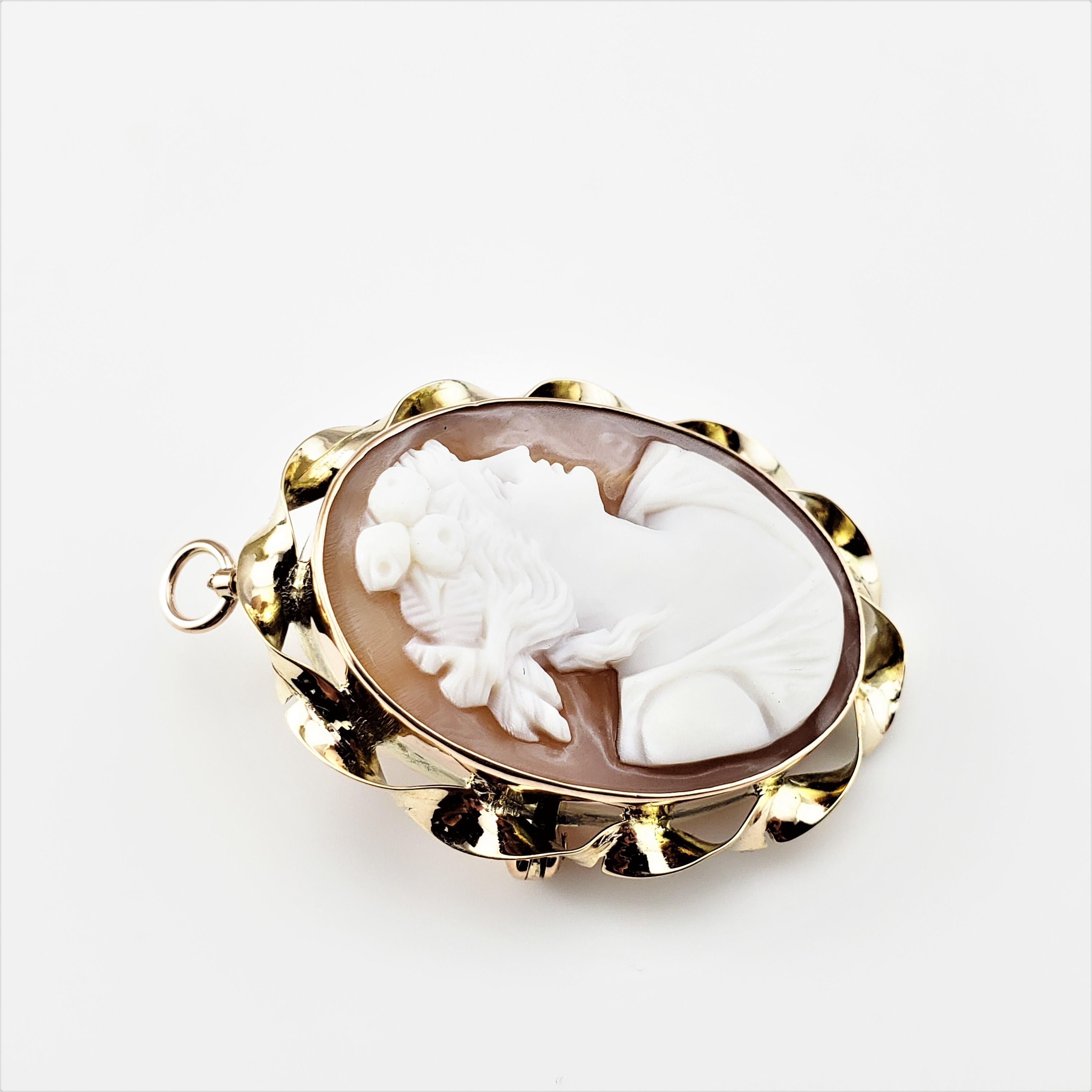 10 Karat Yellow Gold Cameo Brooch/Pendant In Good Condition For Sale In Washington Depot, CT