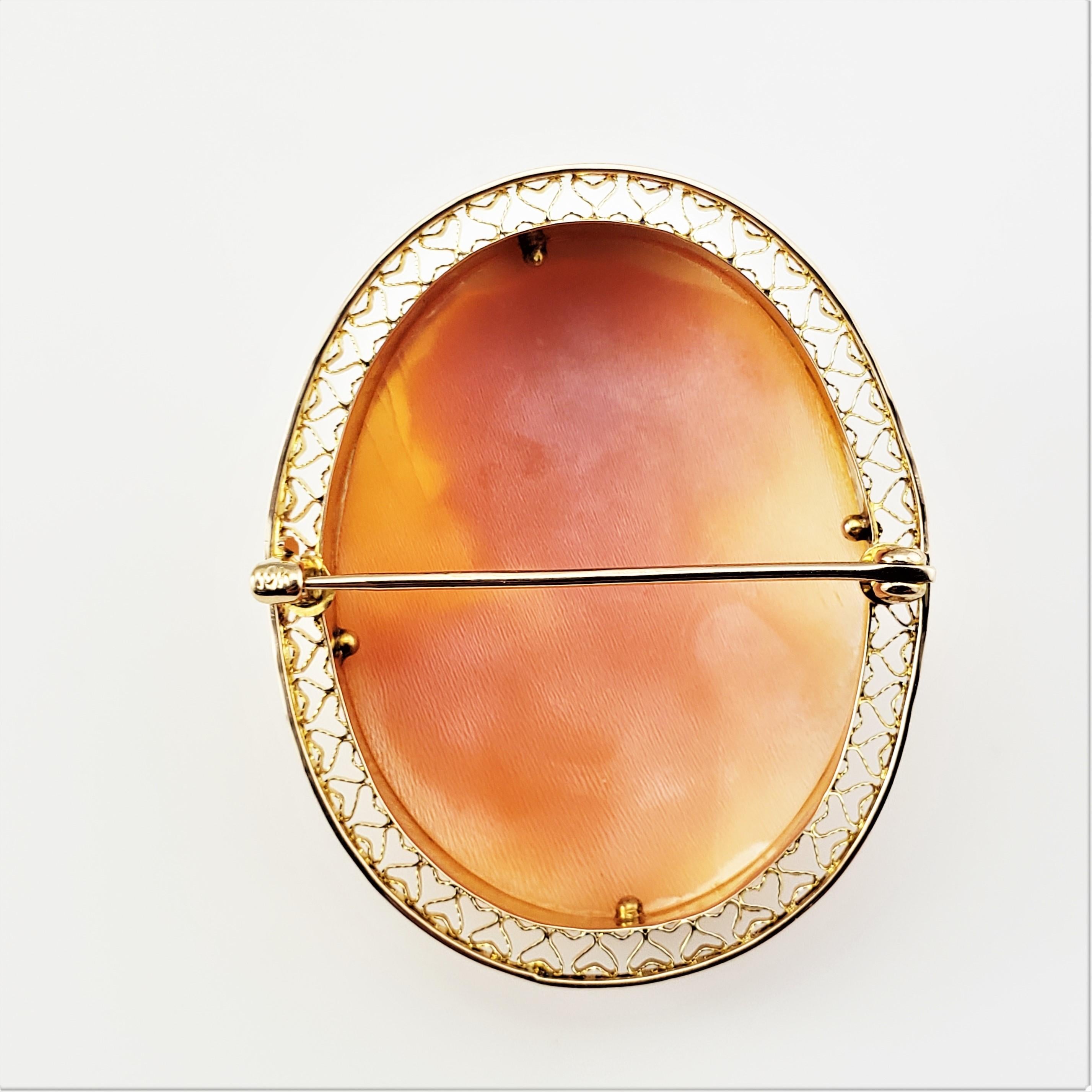 10 Karat Yellow Gold Cameo Brooch/Pin In Good Condition For Sale In Washington Depot, CT