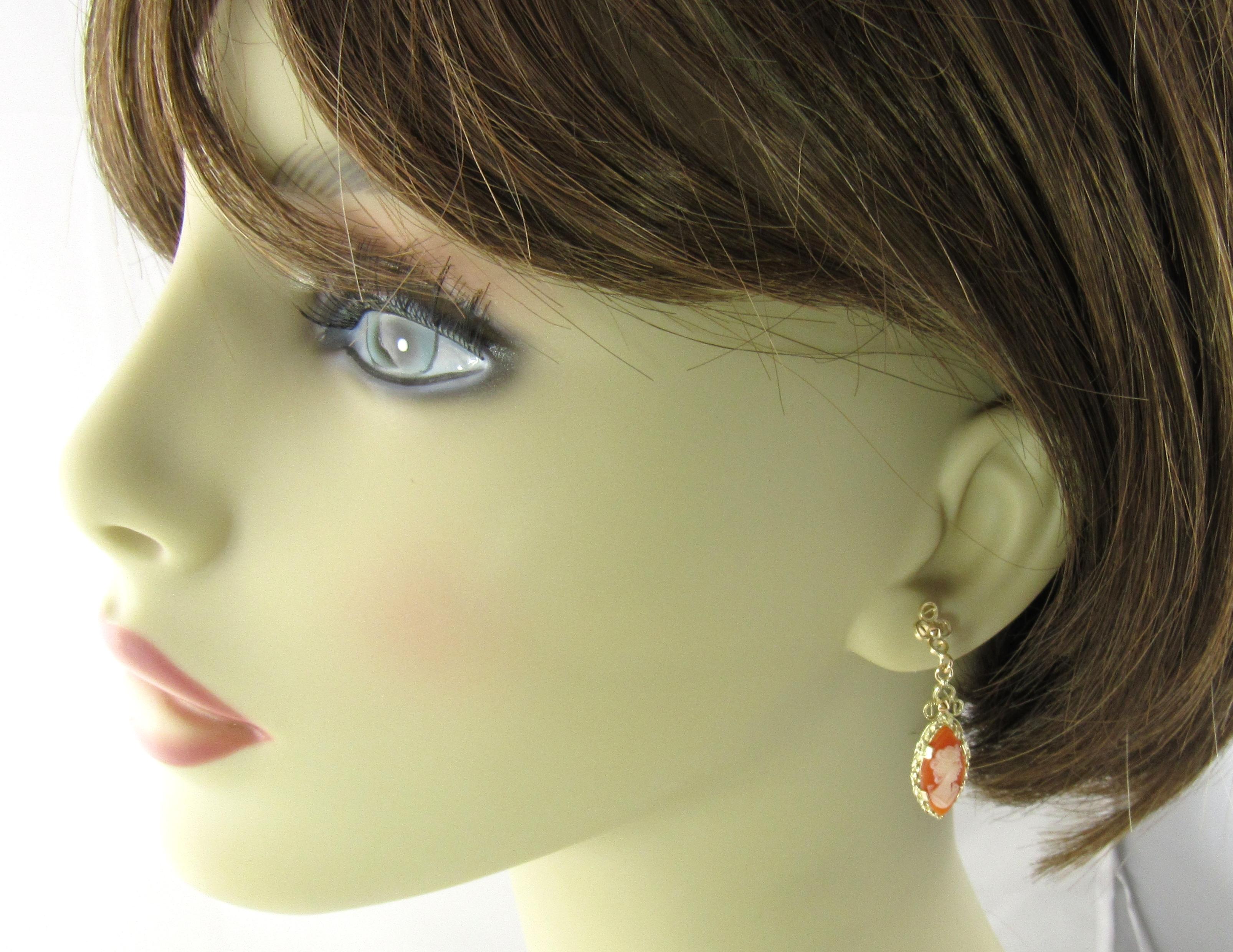 10 Karat Yellow Gold Cameo Earrings For Sale 2