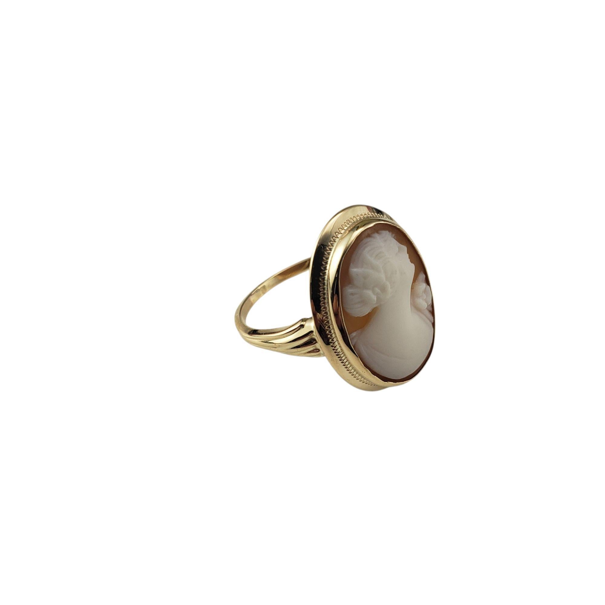 10 Karat Yellow Gold Cameo Ring Size 6.5 #21871 In condizioni buone in vendita a Washington Depot, CT