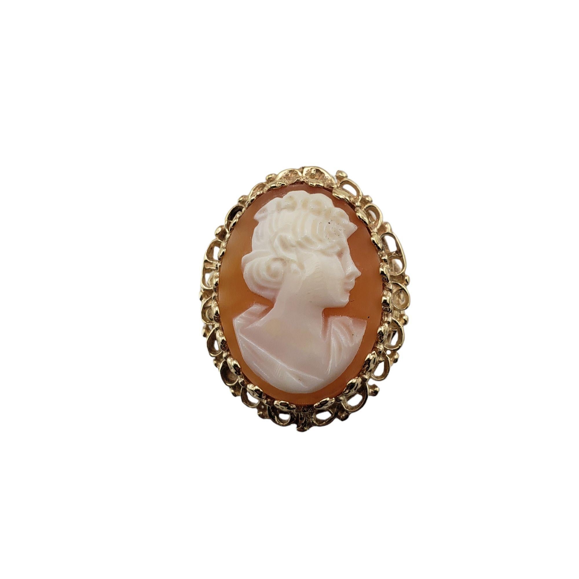 10 Karat Yellow Gold Cameo Ring In Good Condition For Sale In Washington Depot, CT