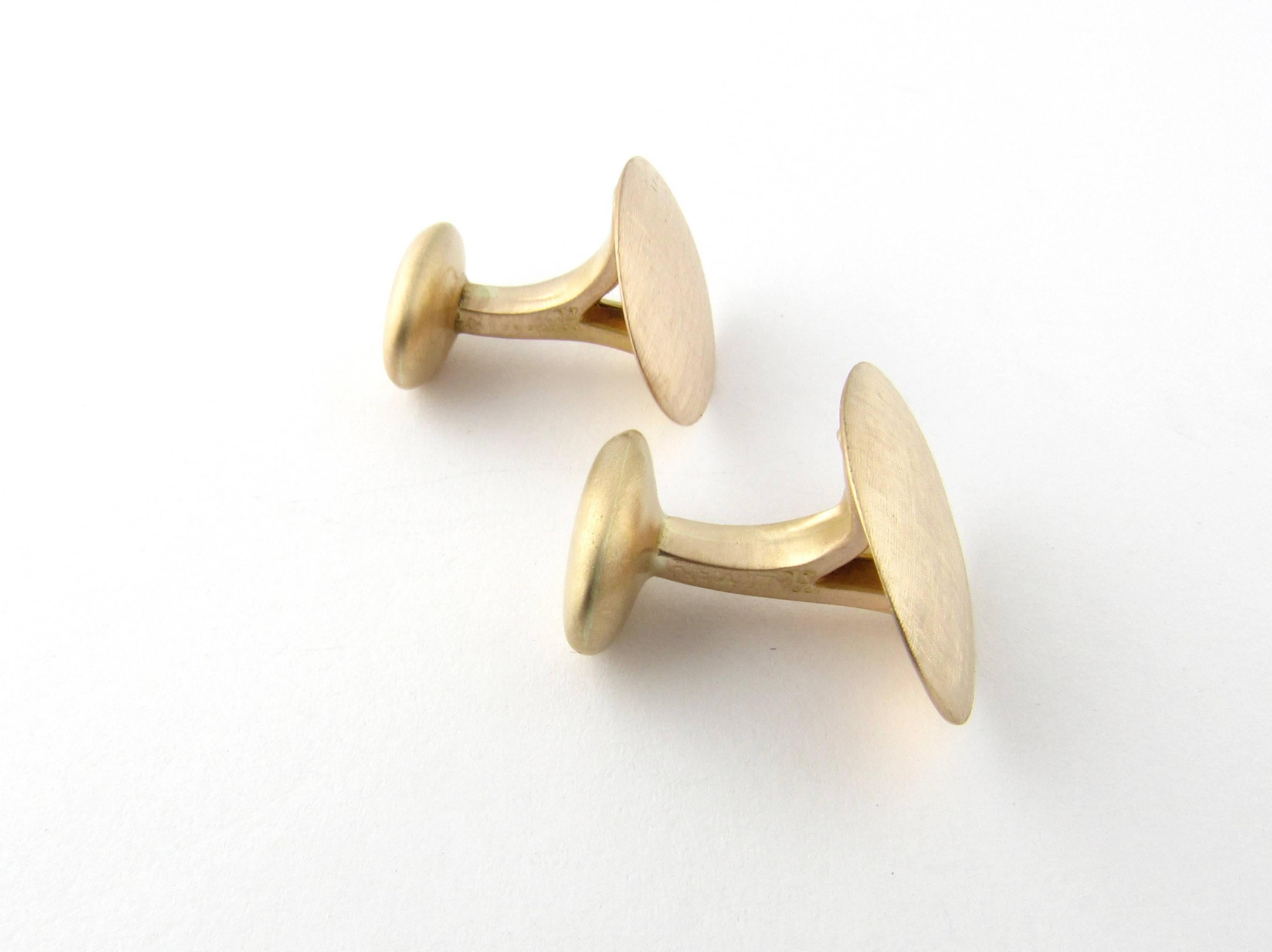 10 Karat Yellow Gold Cufflinks In Good Condition In Washington Depot, CT