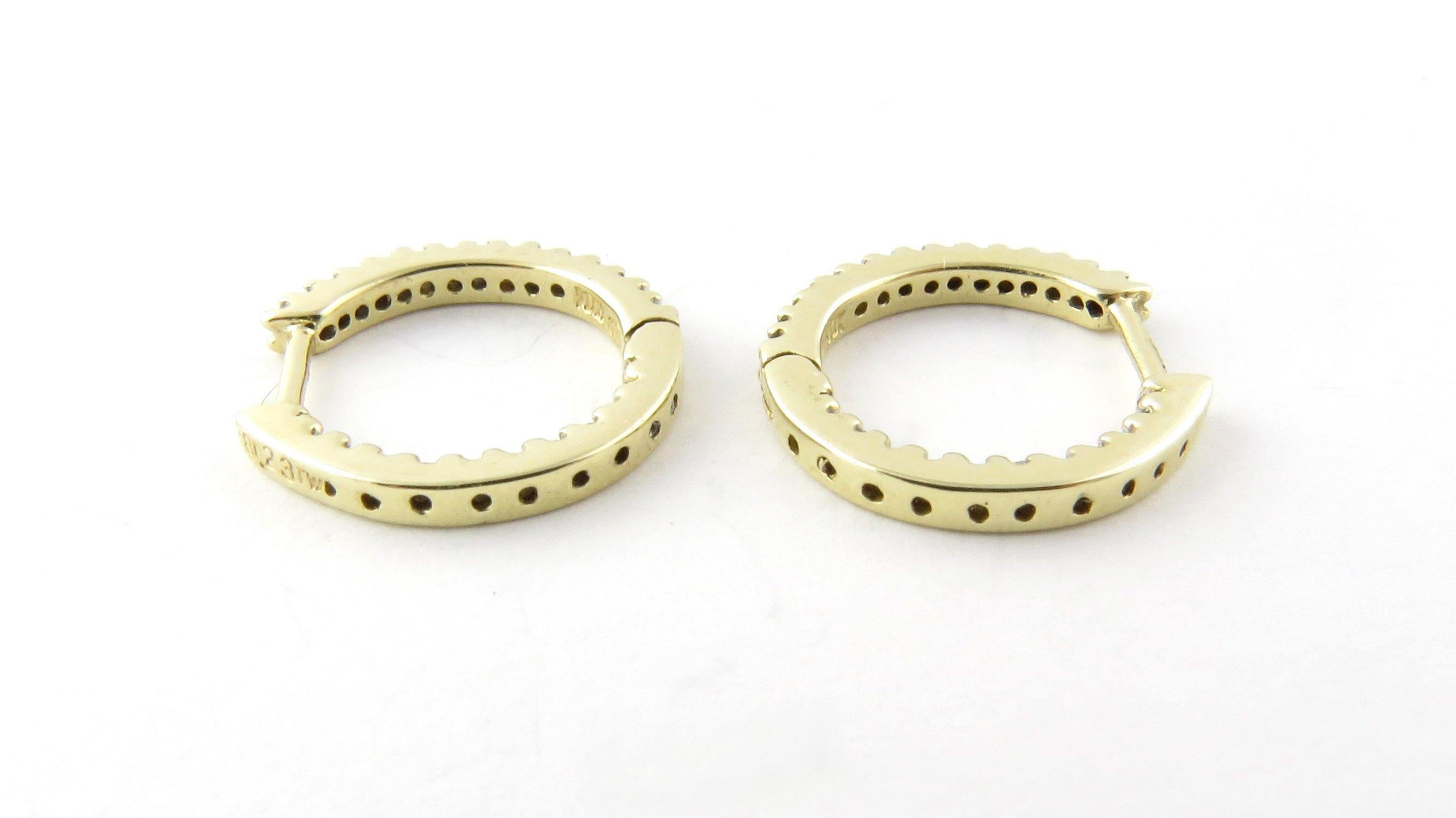10 Karat Yellow Gold Diamond Hoop Earrings In Good Condition In Washington Depot, CT