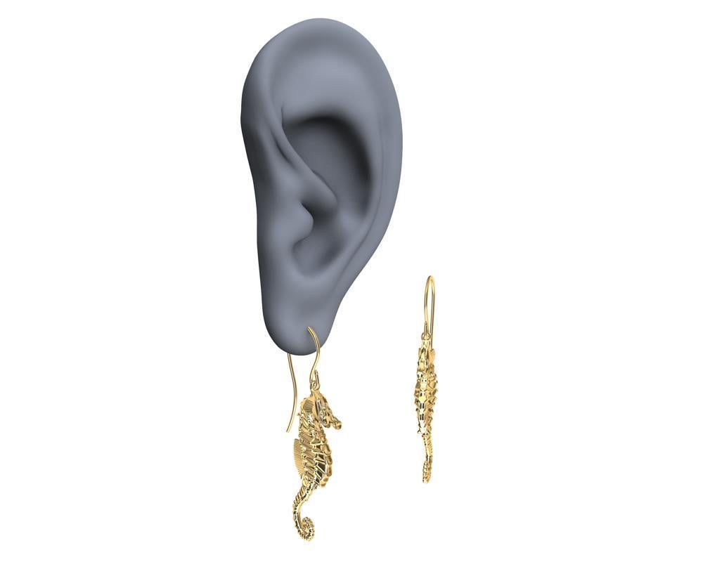 Boucles d'oreilles cheval de mer en or jaune 10 carats et diamants Pour femmes en vente