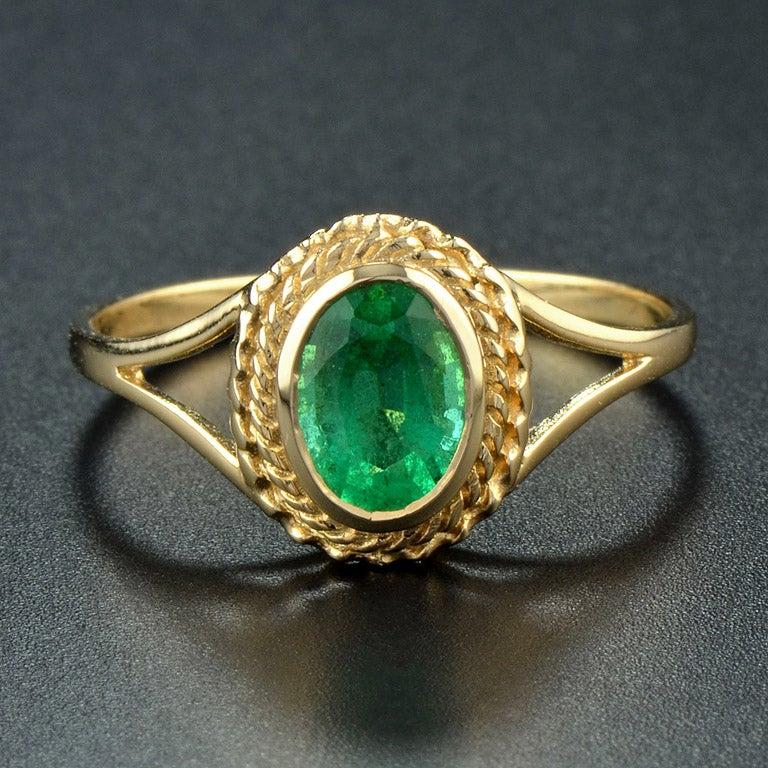 For Sale:  Catherine Victorian Rope Edge Emerald Cocktail Ring in 10K Yellow Gold 2