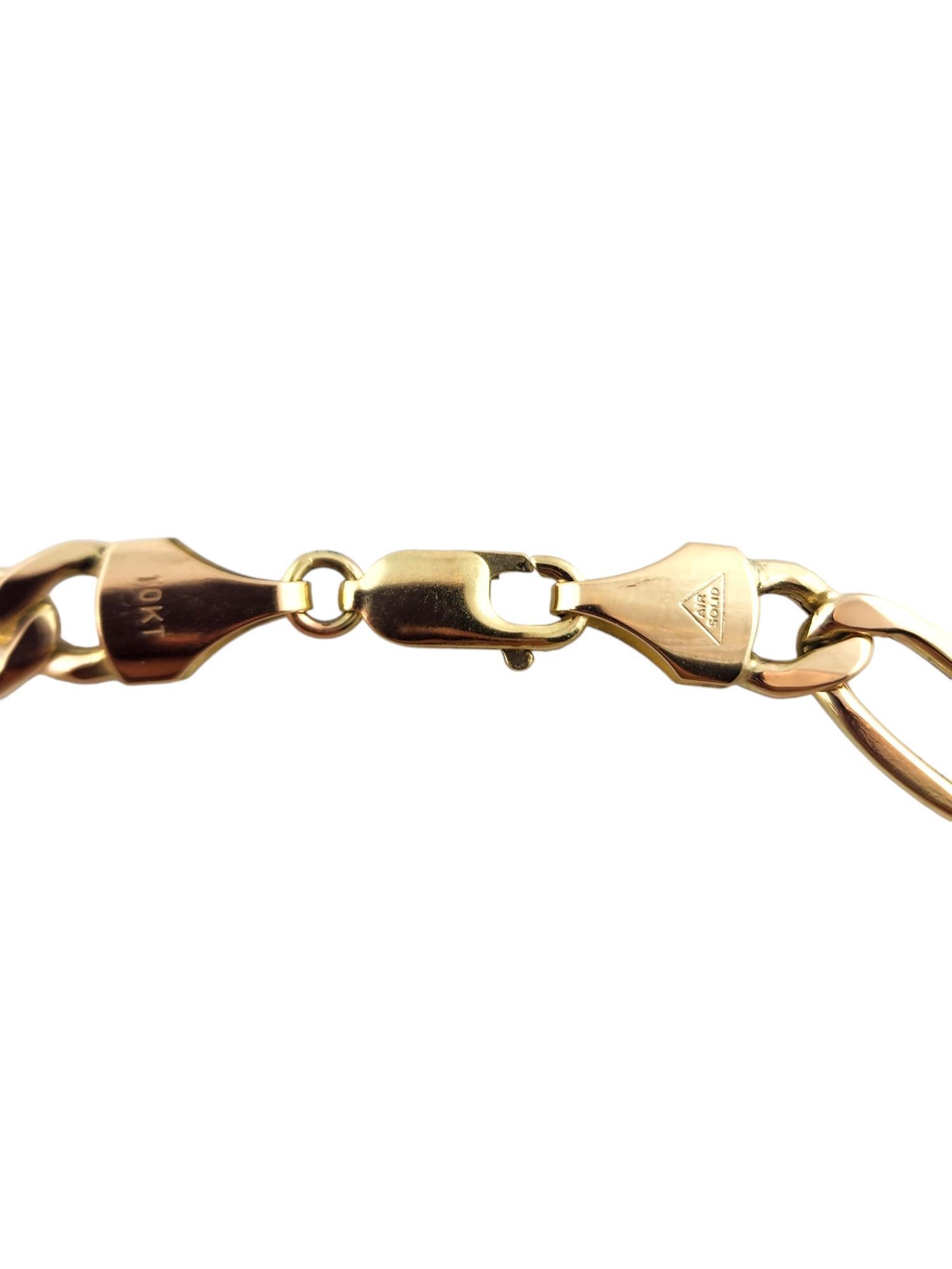 10 Karat Yellow Gold Figaro Chain Link Bracelet #18895 In Good Condition In Washington Depot, CT