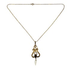 10 Karat Yellow Gold Freshwater Pearl Pendant Necklace #18403