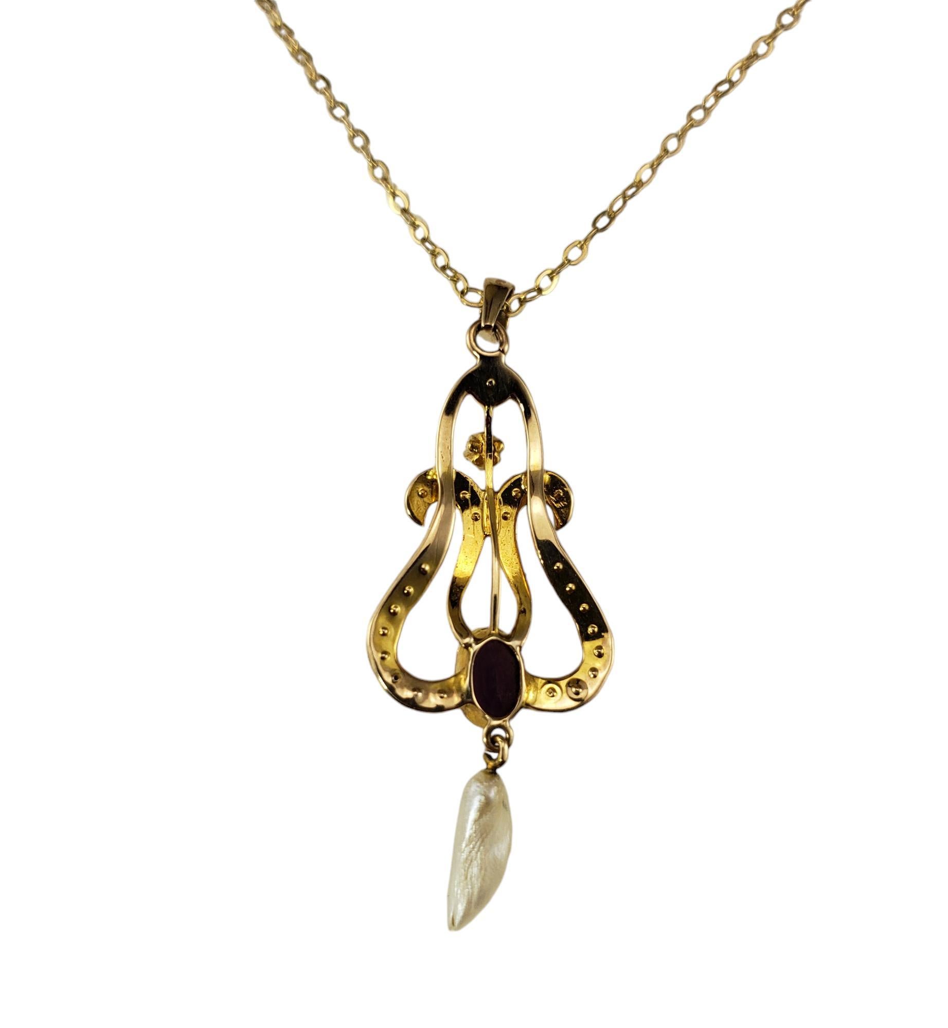 Women's 10 Karat Yellow Gold Freshwater Pearl Pendant Necklace #18403 For Sale