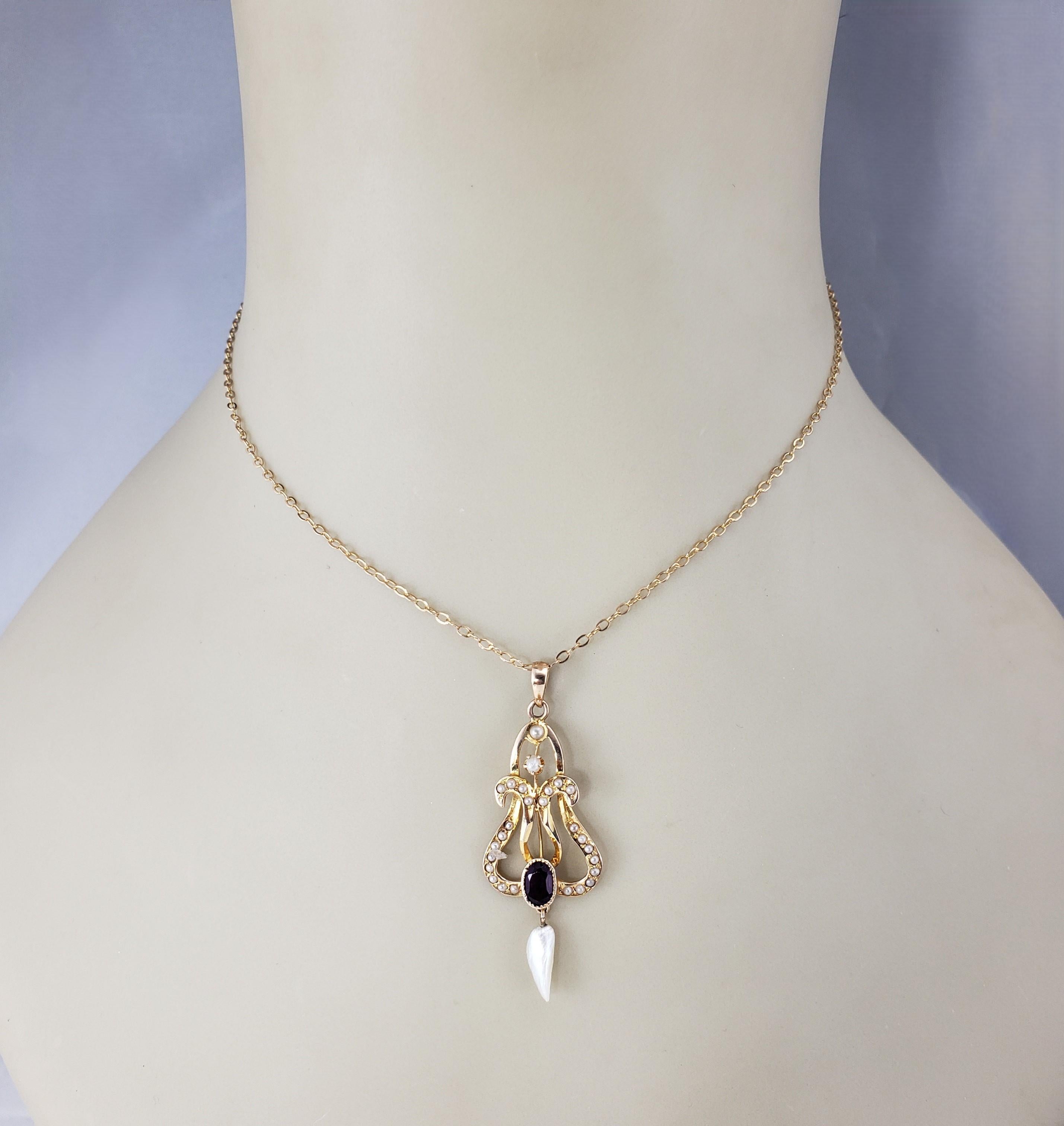 10 Karat Yellow Gold Freshwater Pearl Pendant Necklace #18403 For Sale 2