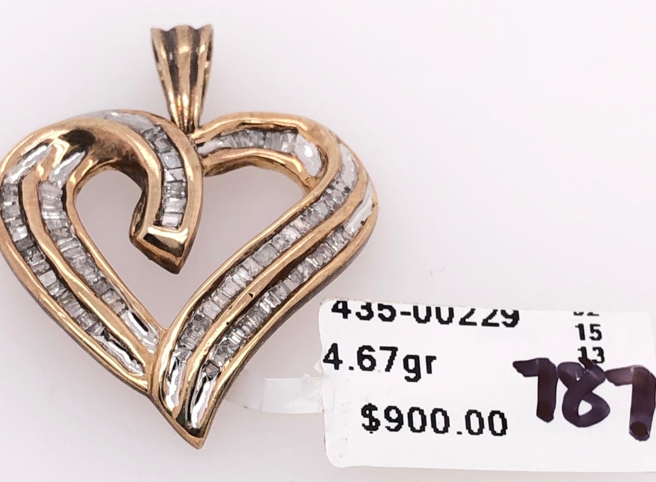 10 Karat Yellow Gold Heart Charm / Pendant with Diamonds For Sale 2