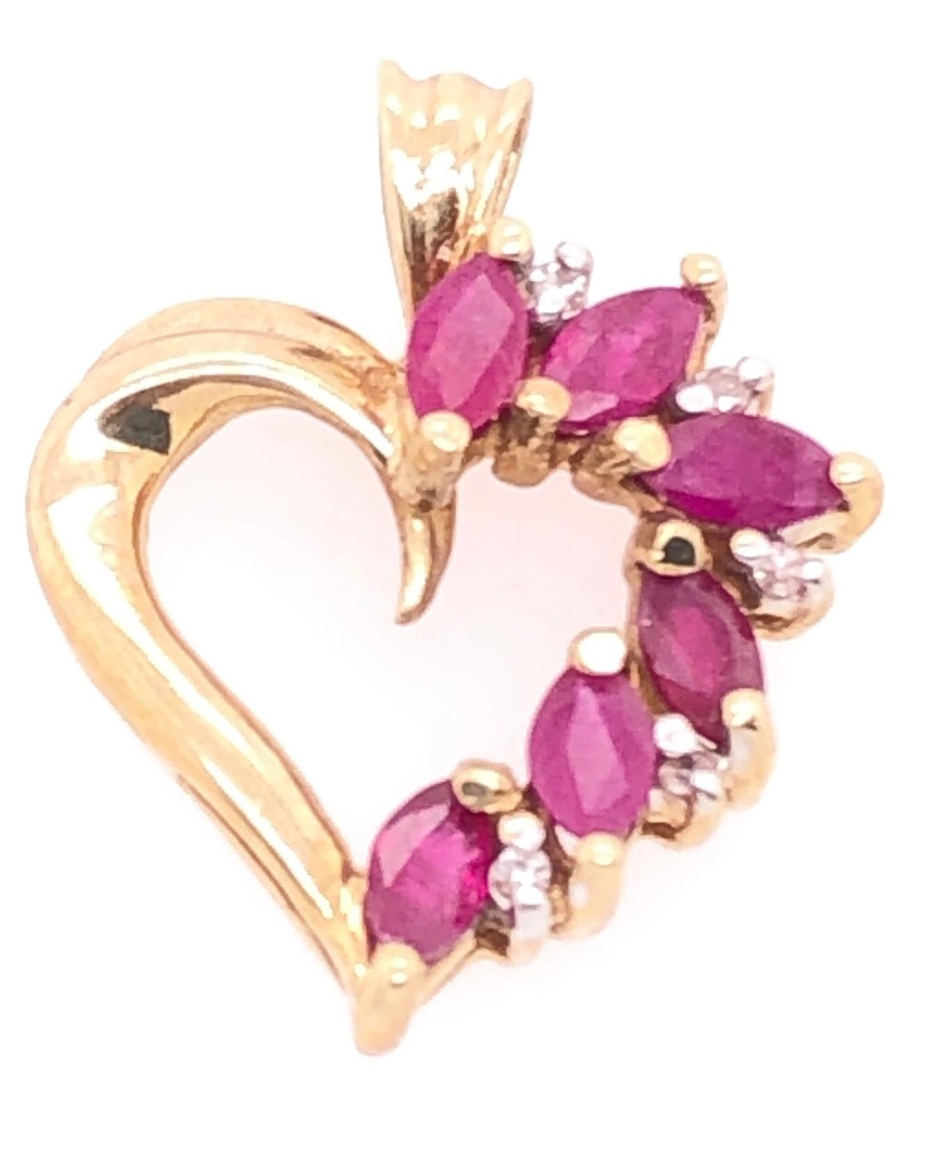 Modern 10 Karat Yellow Gold Heart Pendant with Amethyst and Diamonds For Sale