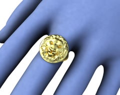 10 Karat Yellow Gold Leo Lion Head Signet Ring