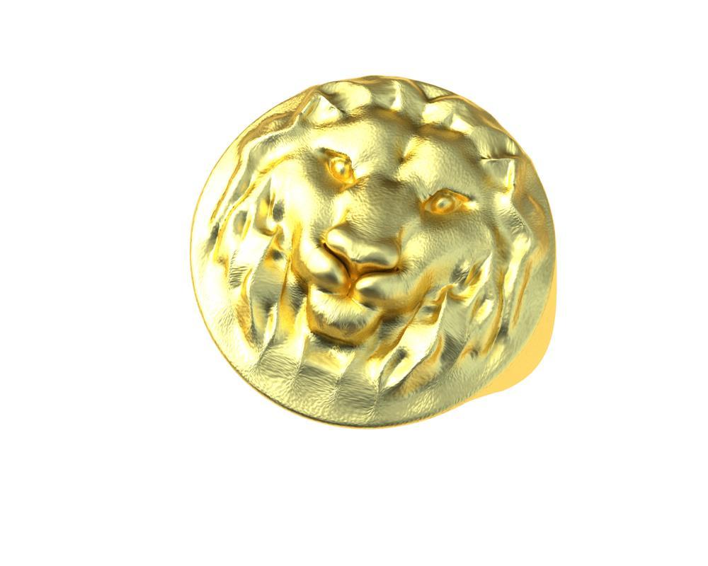 For Sale:  10 Karat Yellow Gold Leo Lion Head Signet Ring 6