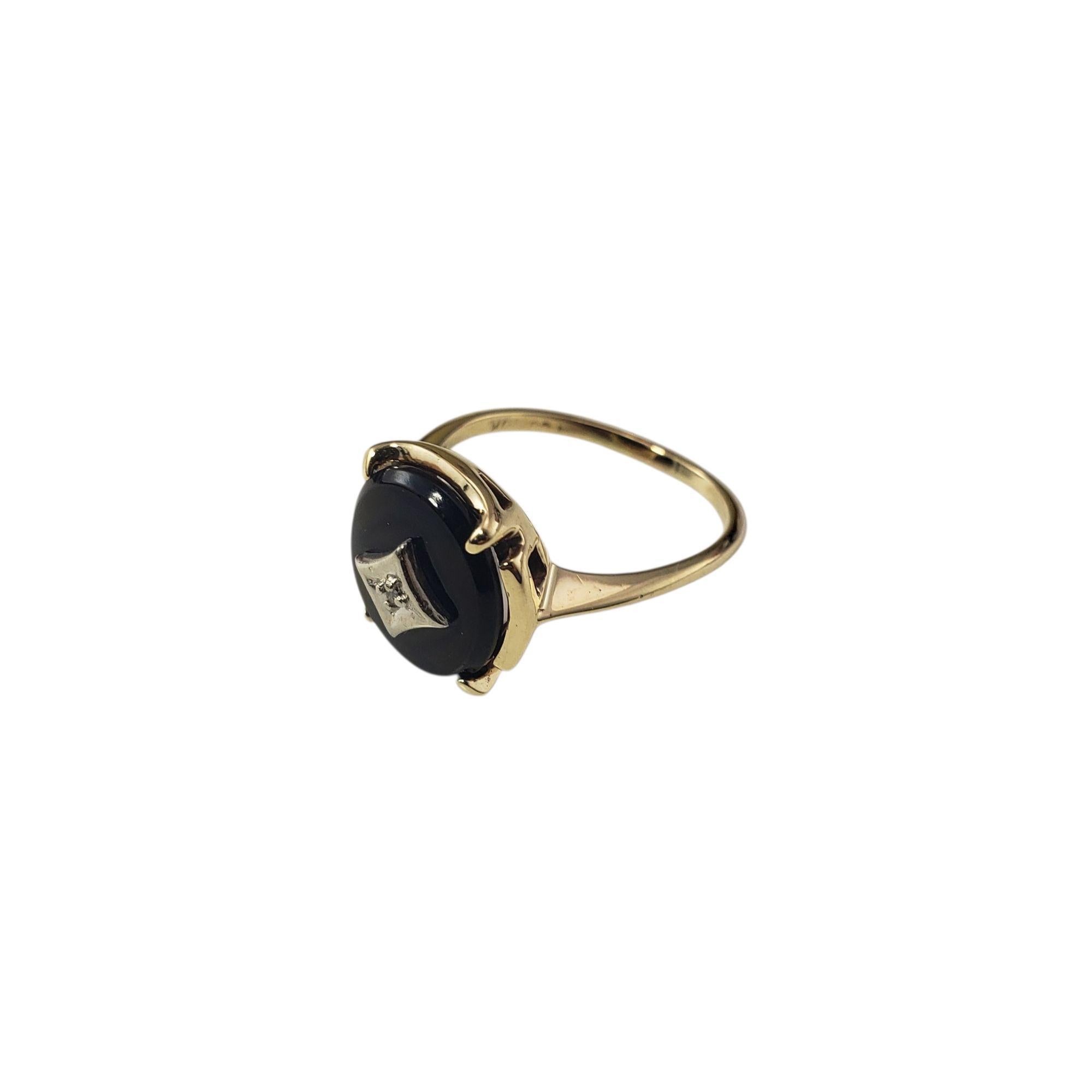 Taille simple 10 Karat Yellow Gold Onyx and Diamond Ring Size 5.25 #21869 en vente