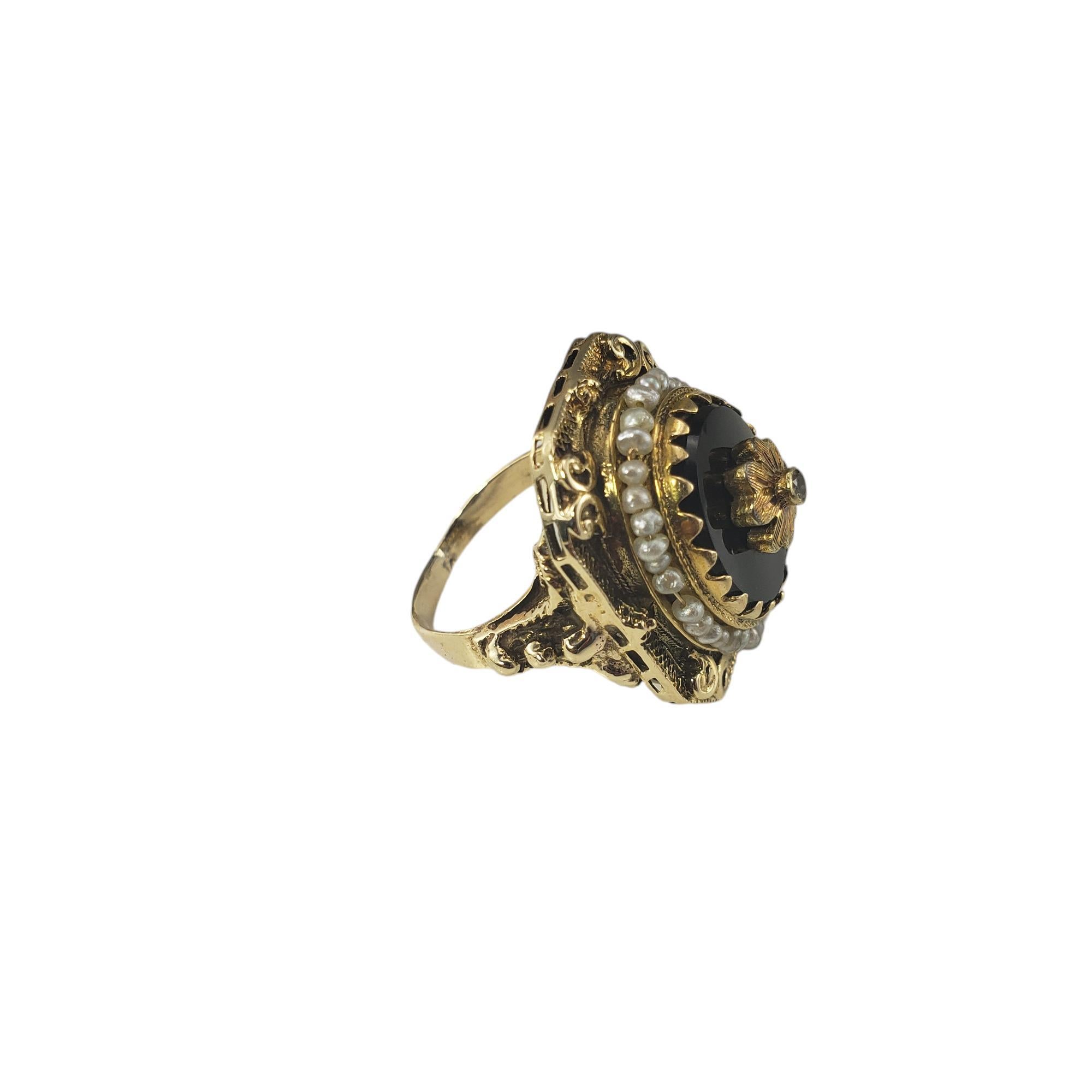 Contemporary 10 Karat Yellow Gold Onyx and Seed Pearl Ring Size 7 #18658 For Sale