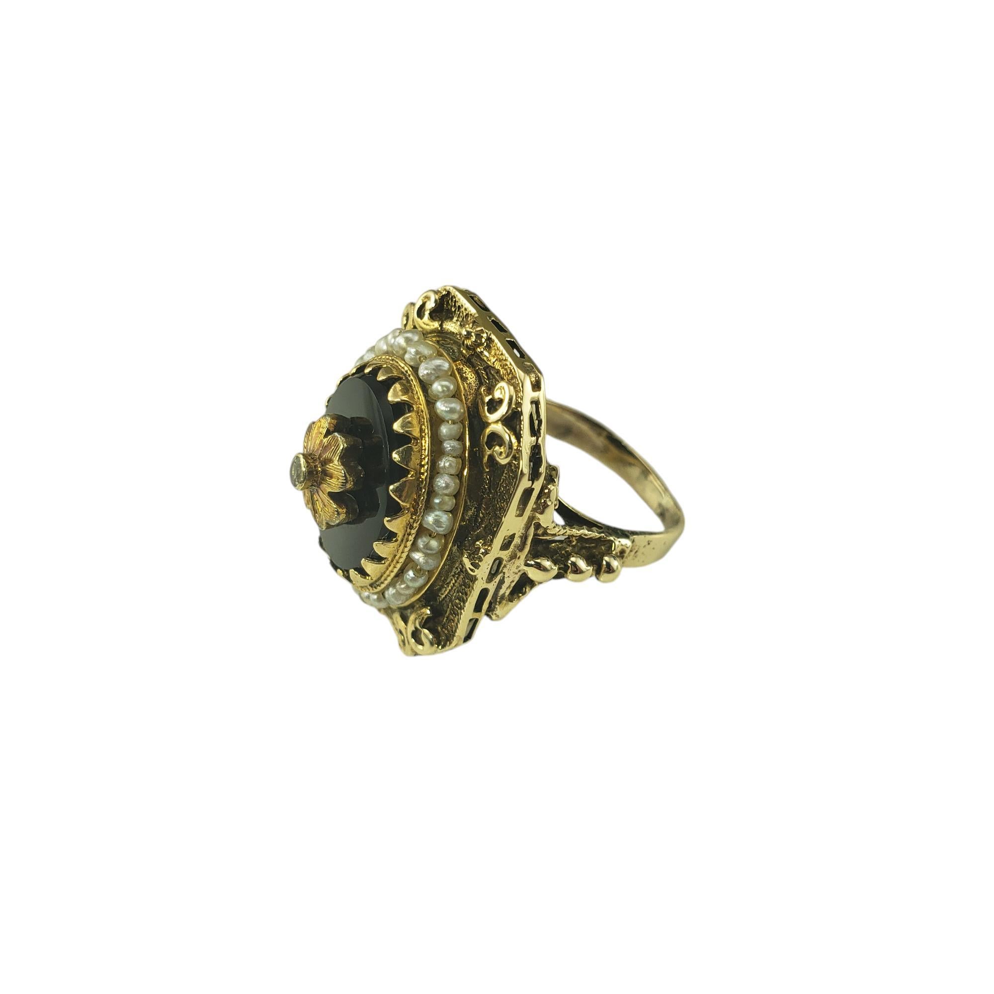 Round Cut 10 Karat Yellow Gold Onyx and Seed Pearl Ring Size 7 #18658 For Sale