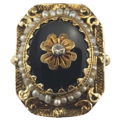 10 Karat Yellow Gold Onyx and Seed Pearl Ring Size 7 #18658