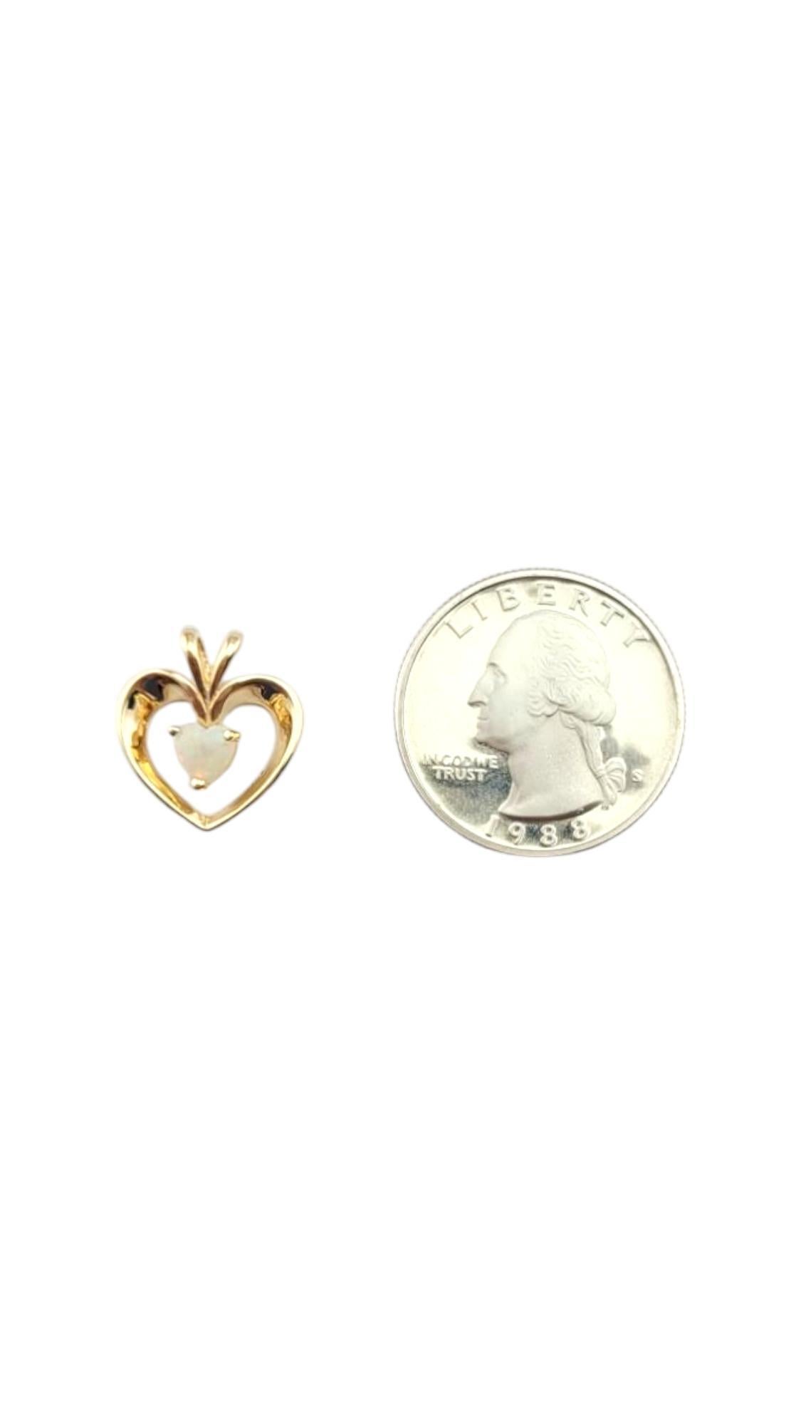 Pendentif cœur ouvert en or jaune 10 carats n° 21134 en vente 3