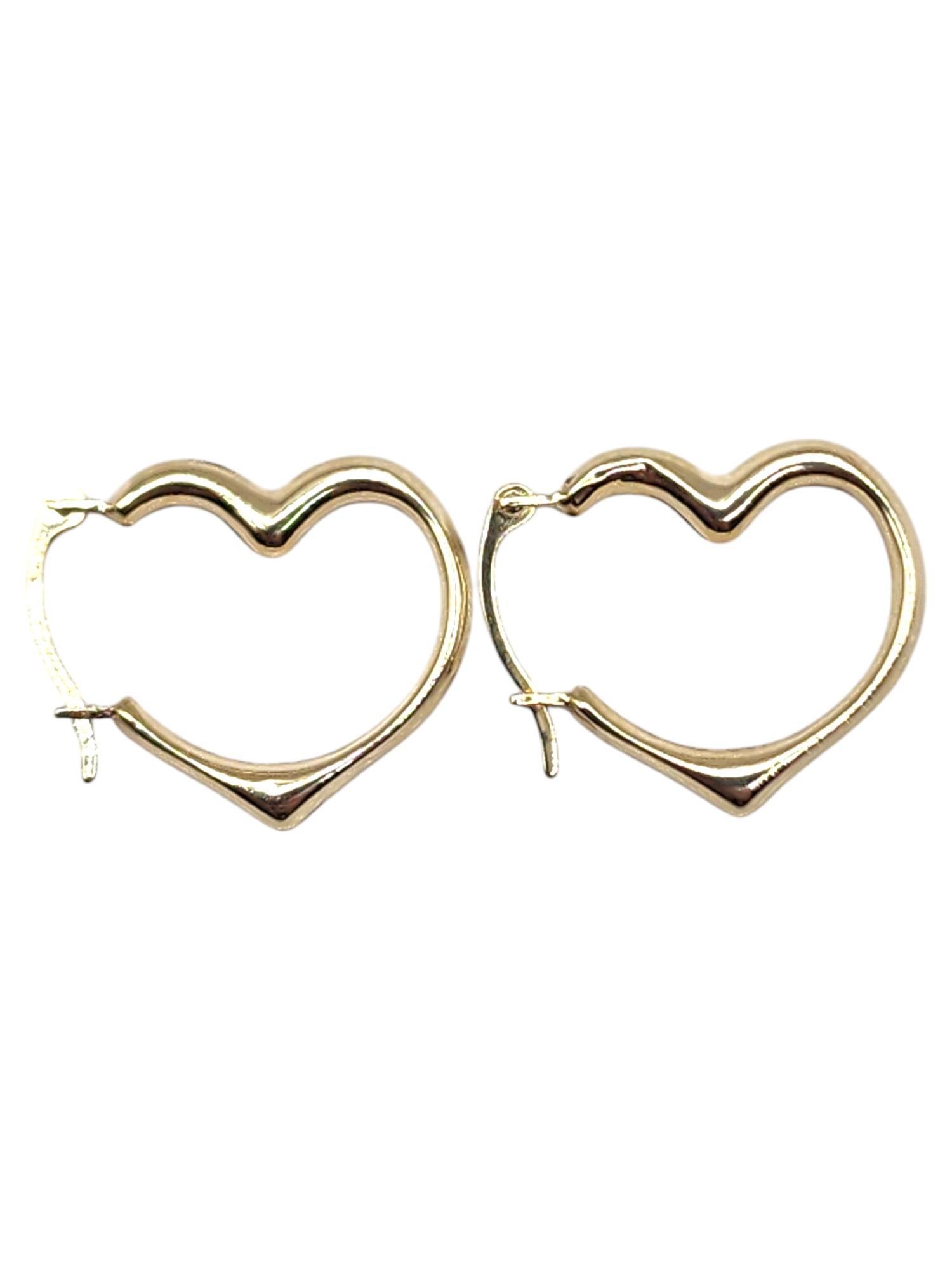 Créoles en or jaune 10 carats en forme de cœur ouvert n° 20476 Pour femmes en vente