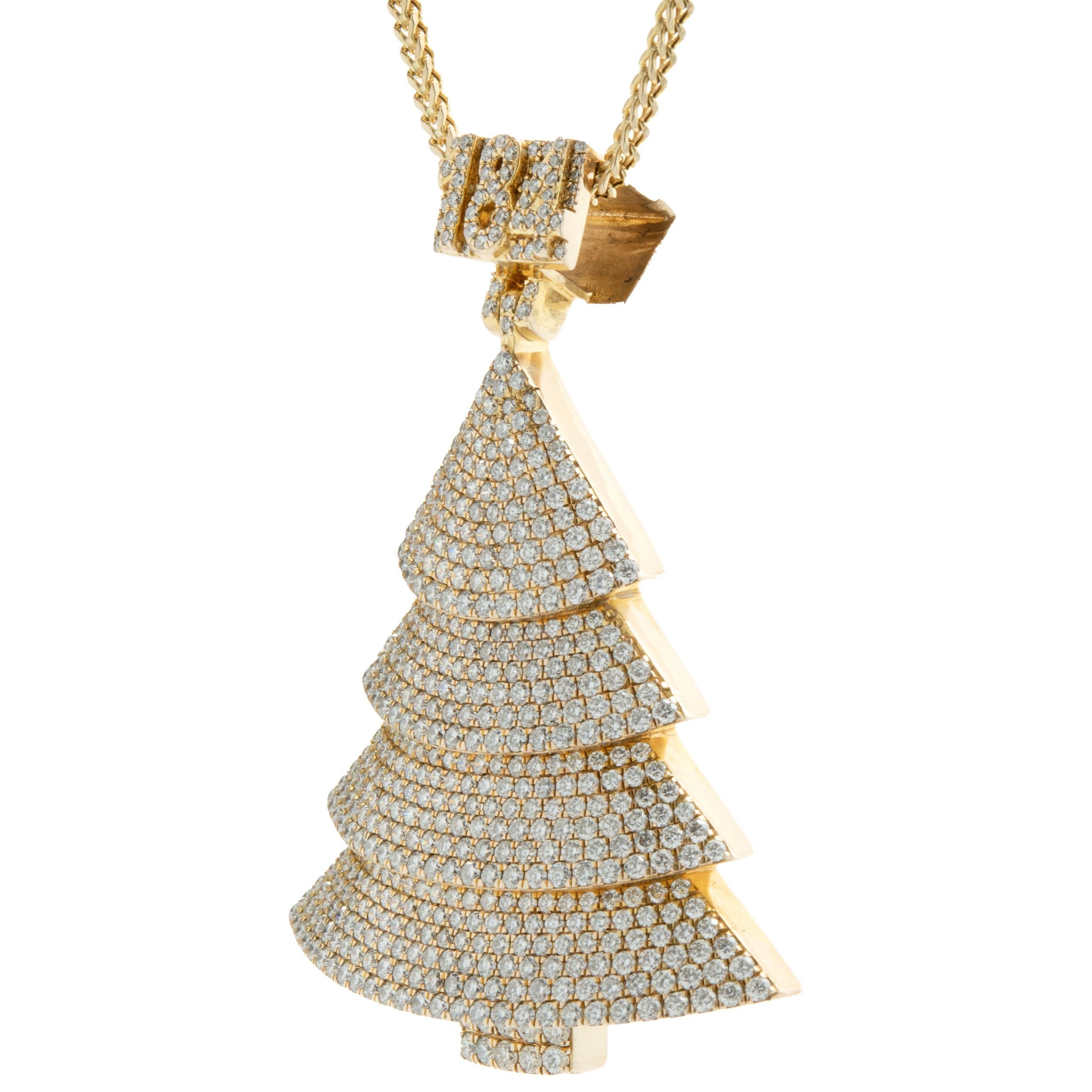 10 Karat Yellow Gold Pave Diamond “184” Pine Tree Necklace In Excellent Condition For Sale In Scottsdale, AZ