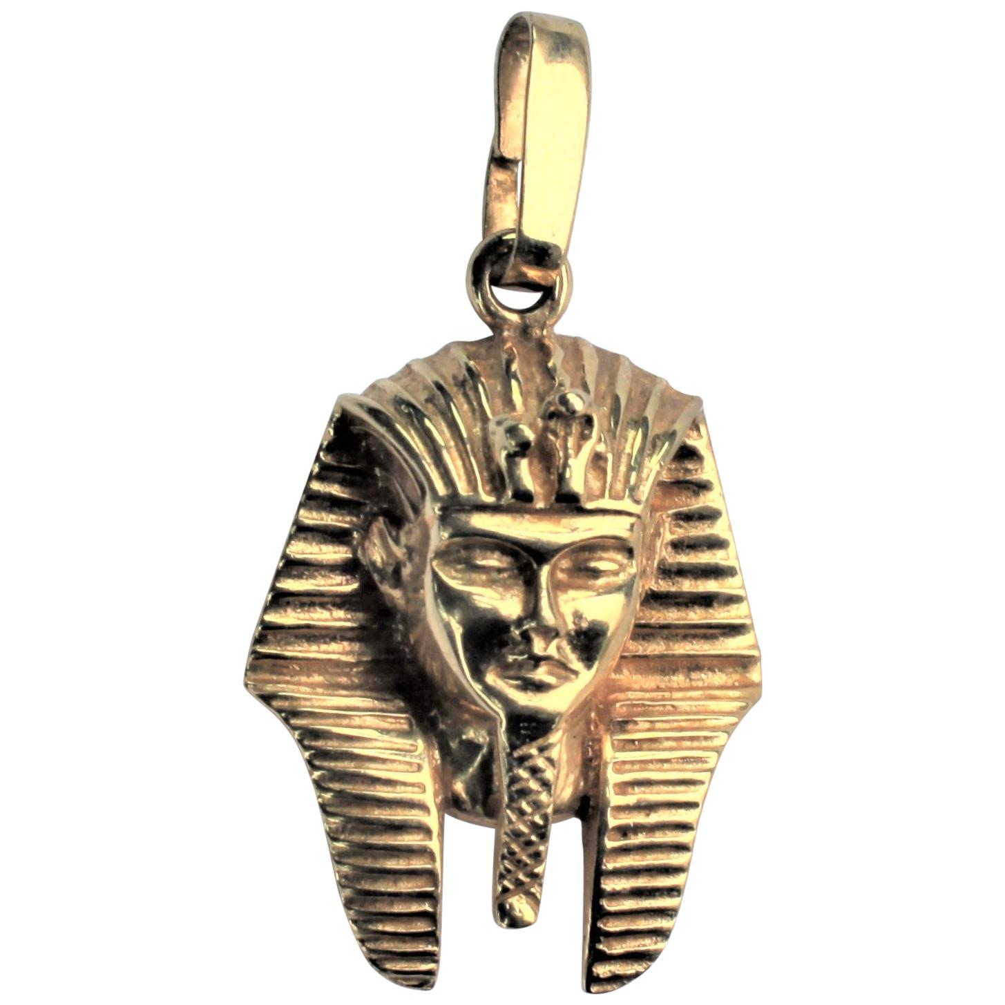 10 Karat Yellow Gold Pendant of King Tut's Death Mask For Sale