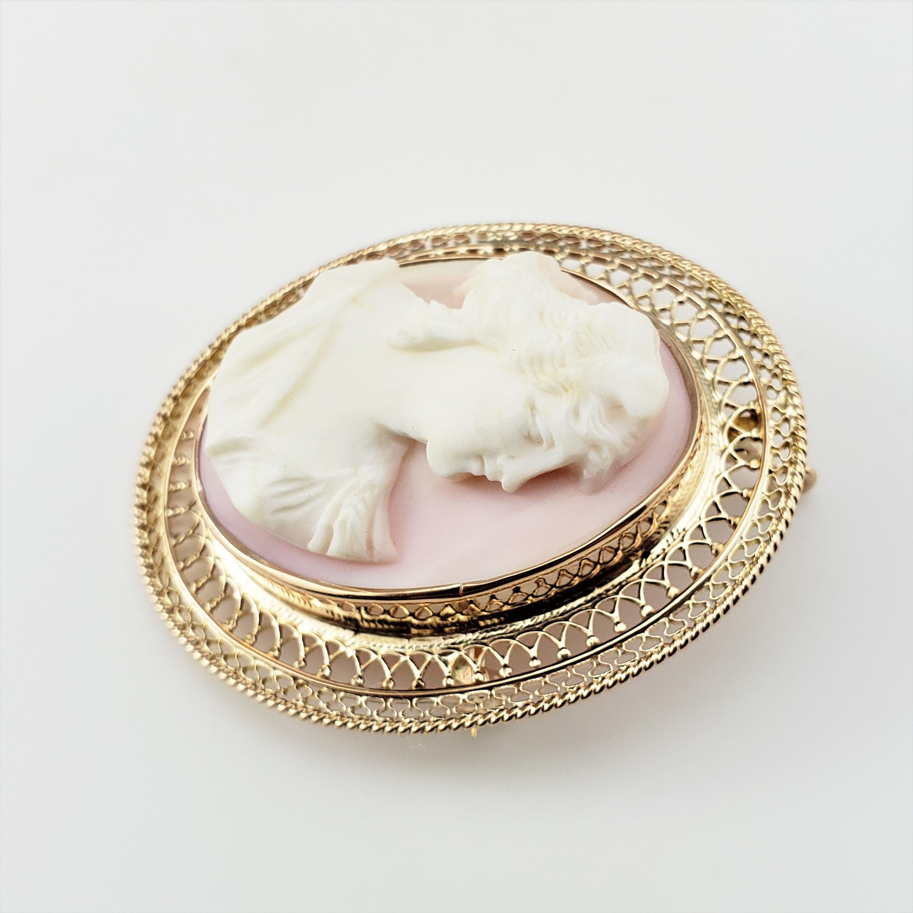 Women's 10 Karat Yellow Gold Pink Cameo Brooch/Pendant For Sale