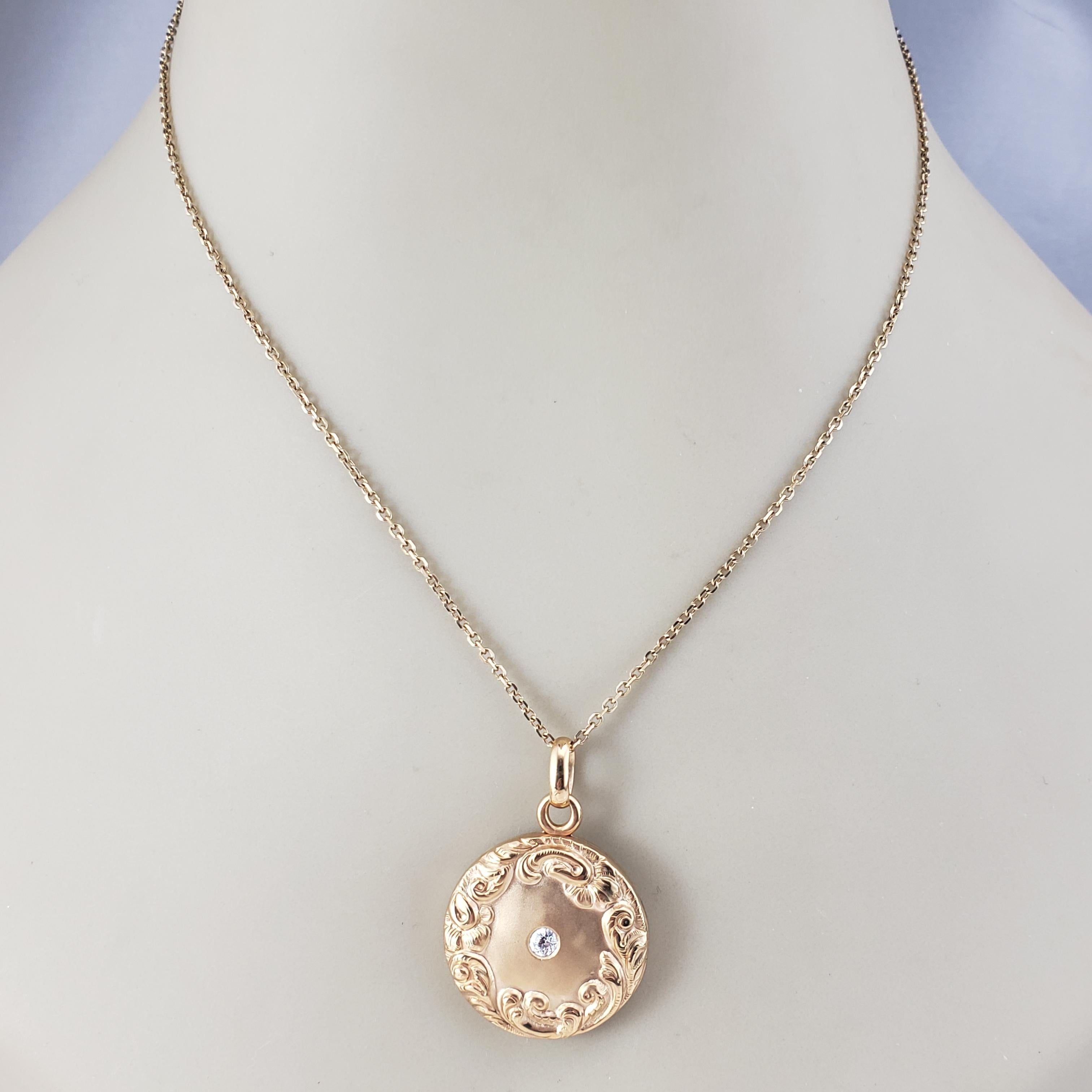 Pendentif en or jaune 10 carats avec diamant repoussé #21424 en vente 2