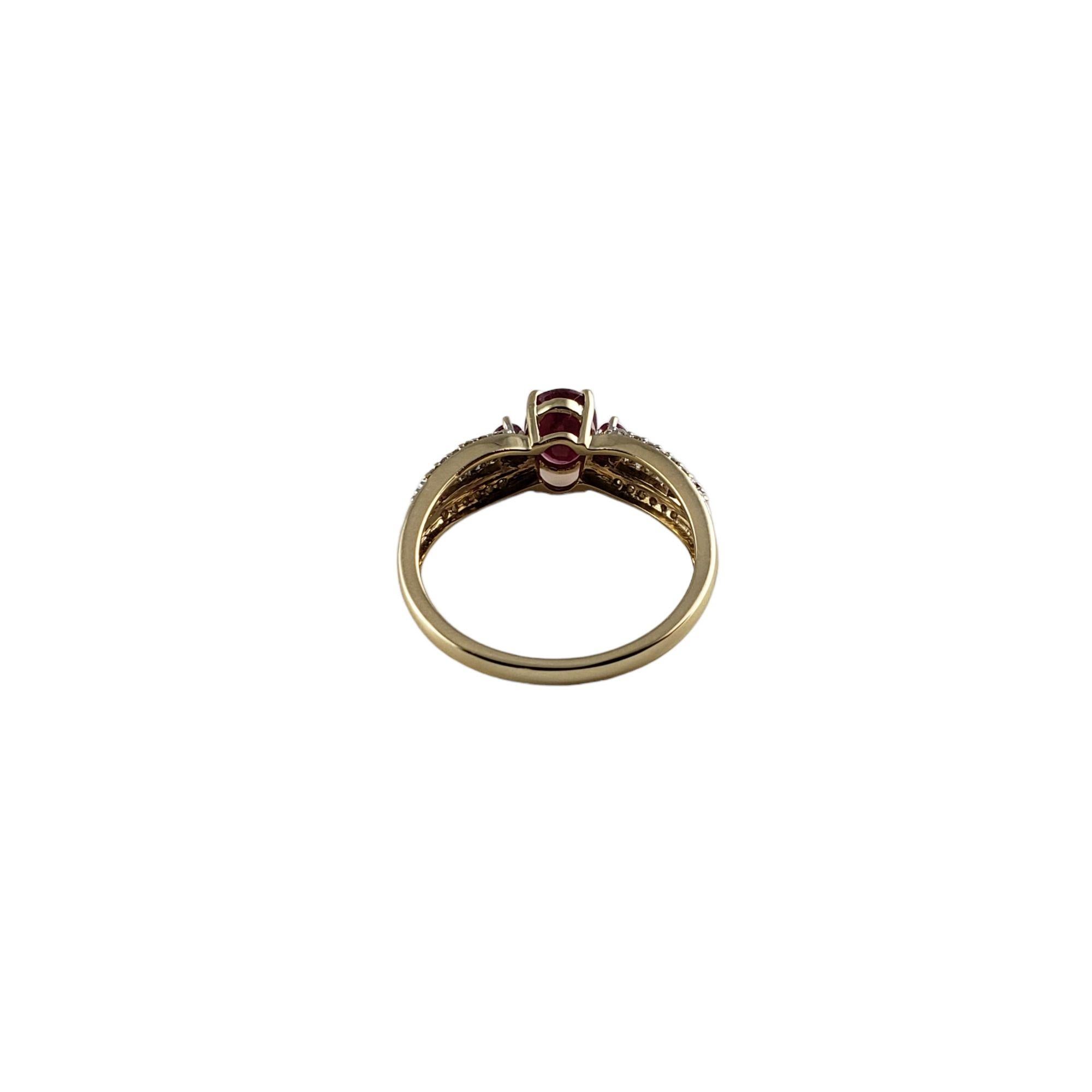 10 Karat Yellow Gold Ruby and Diamond Ring In Good Condition In Washington Depot, CT