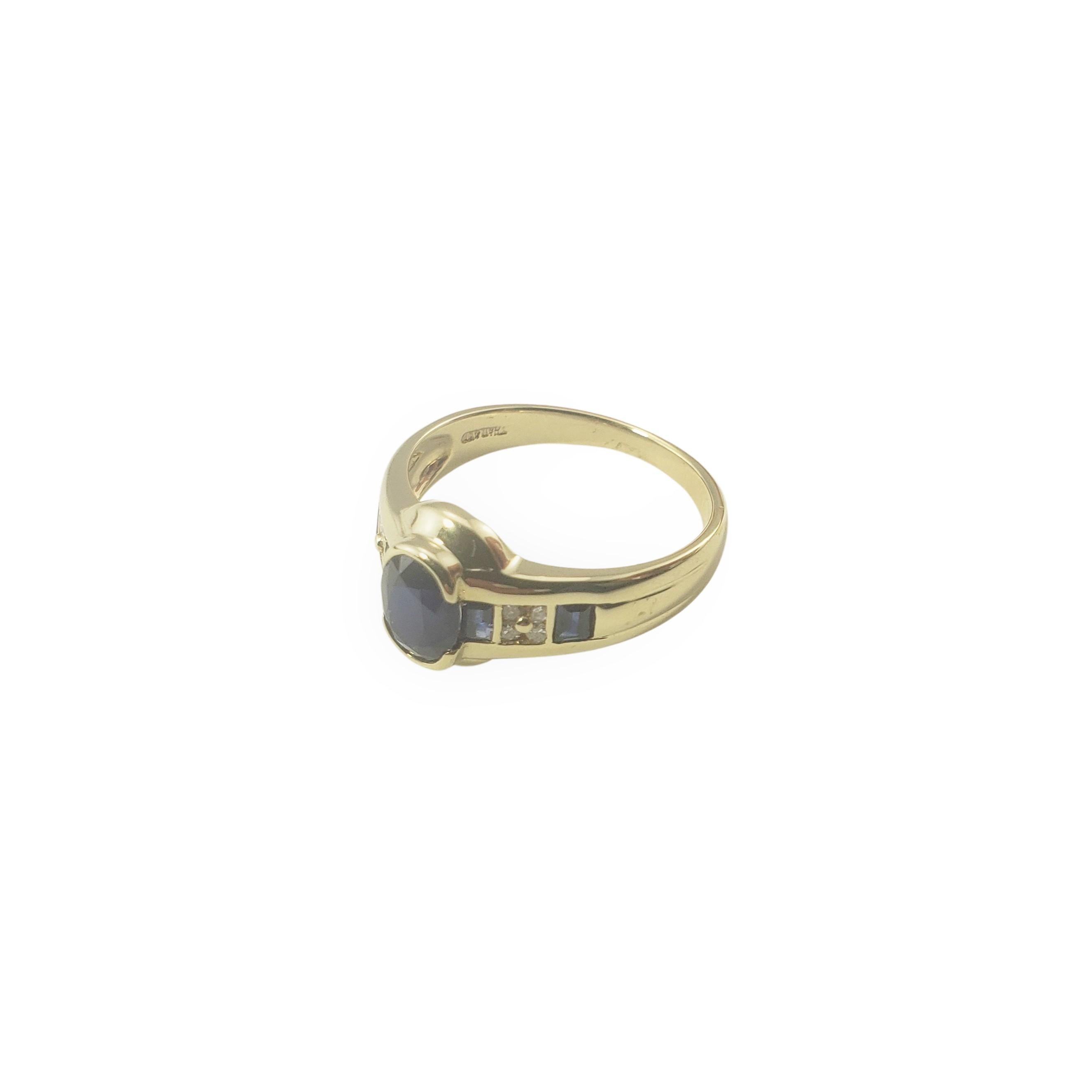 10 Karat Yellow Gold Sapphire and Diamond Ring In Good Condition In Washington Depot, CT