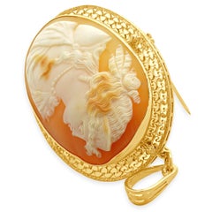 10 Karat Yellow Gold Shell Cameo Pendant With 14 Karat Yellow gold Bail