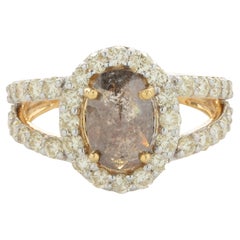 10 Karat Yellow Gold Split Shank Galaxy Diamond Ring with Diamond Halo