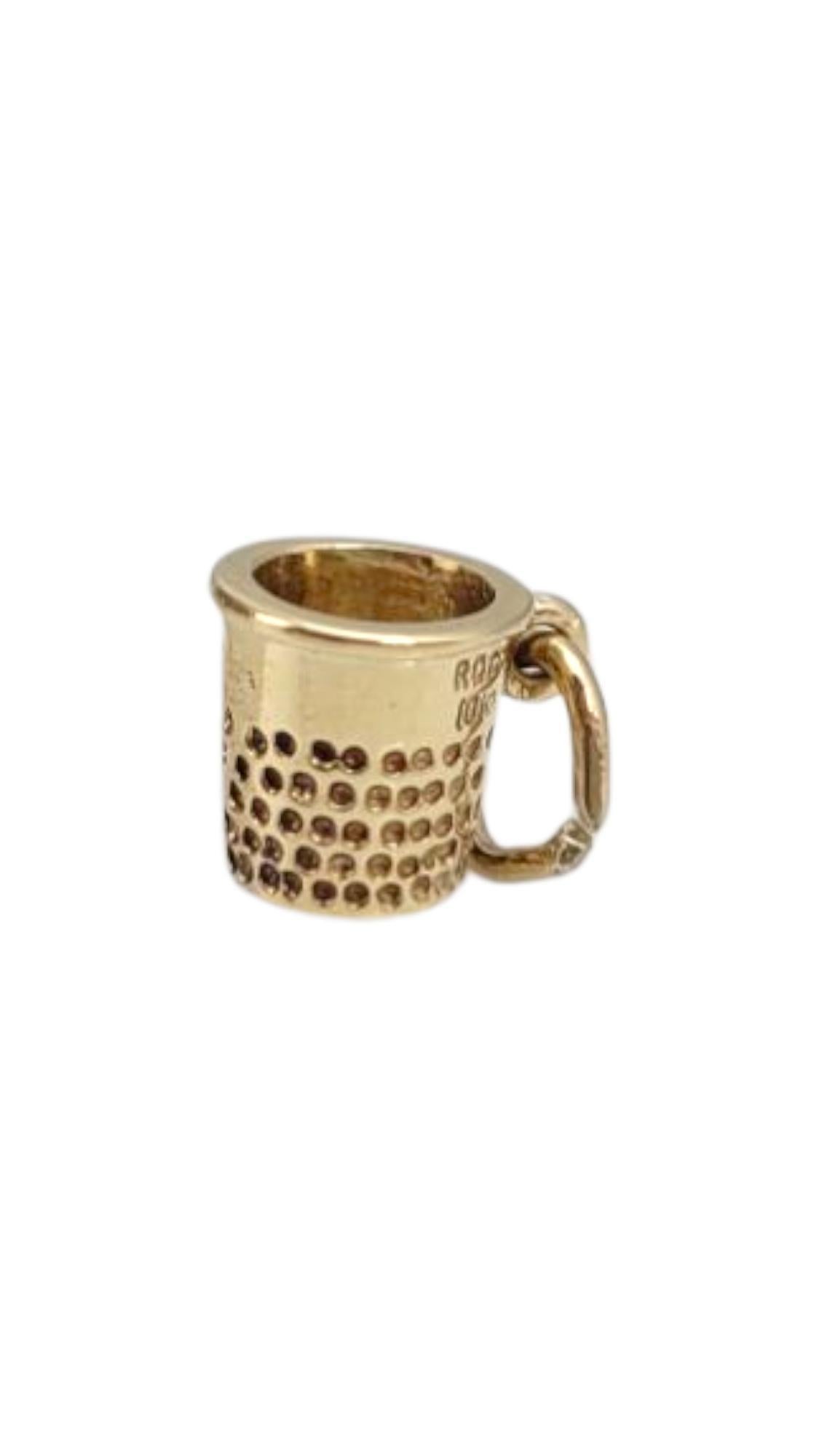 10 Karat Yellow Gold Thimble Charm #21637 im Zustand „Gut“ im Angebot in Washington Depot, CT