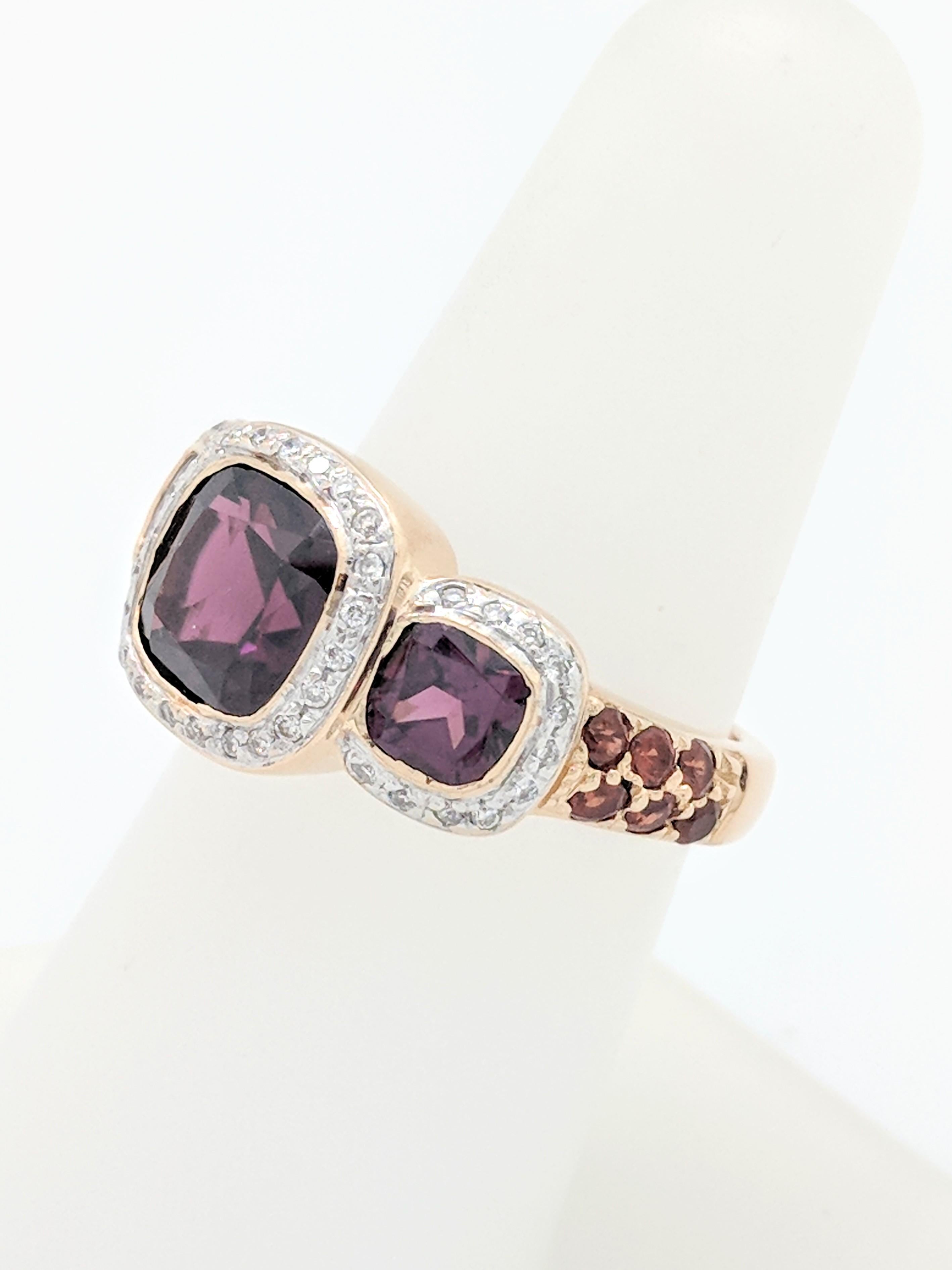 10 Karat Yellow Gold Tourmaline and Diamond Three-Stone Halo Ring In Excellent Condition In Gainesville, FL