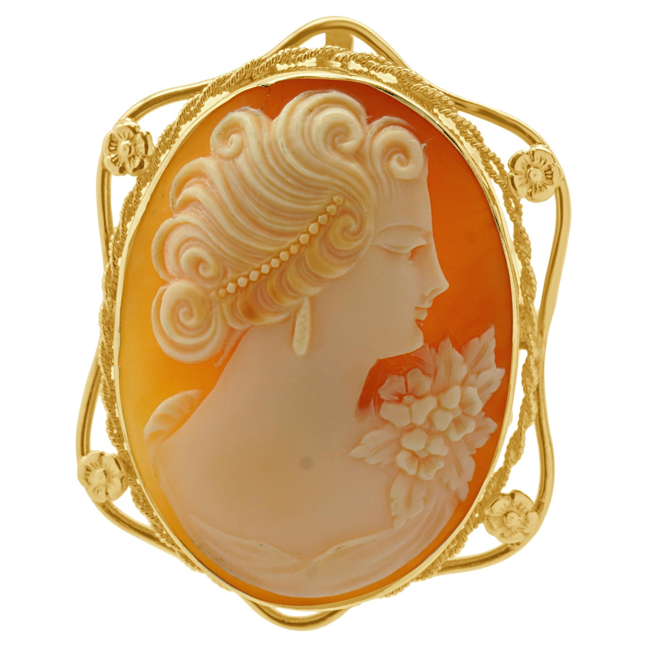 10 Karat Yellow Gold Vintage Cameo Pin